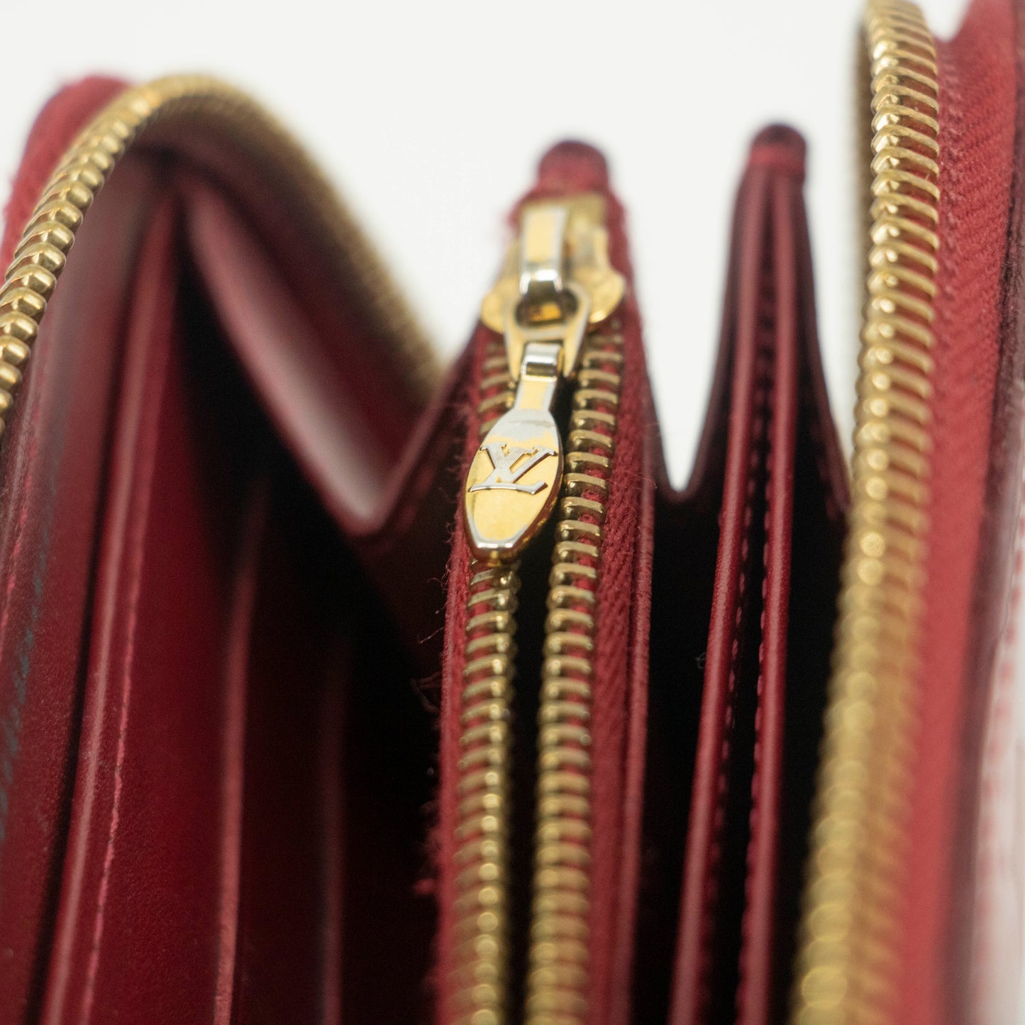 Louis Vuitton Rayures Vernis Zippy Long Wallet #3927