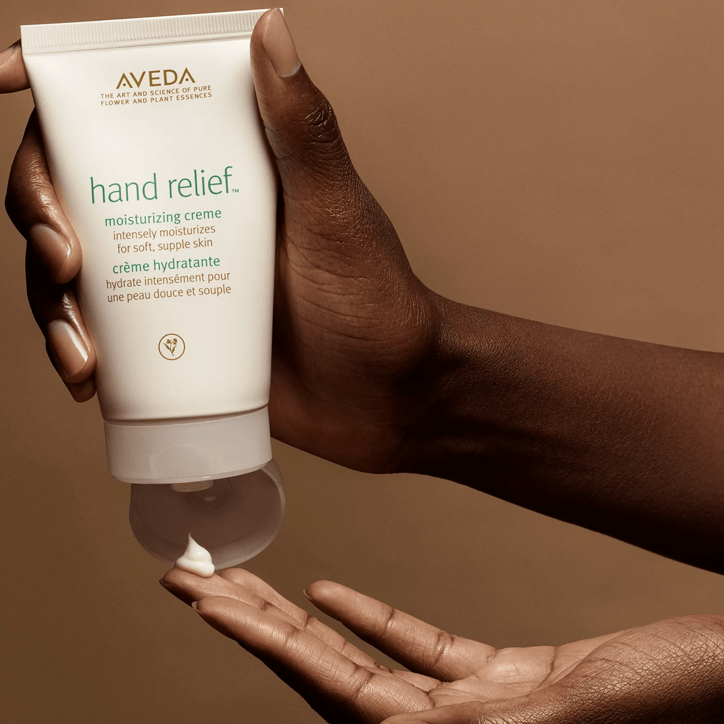 Aveda Hand Relief Crème pour les mains apaisante et hydratante 125 ml
