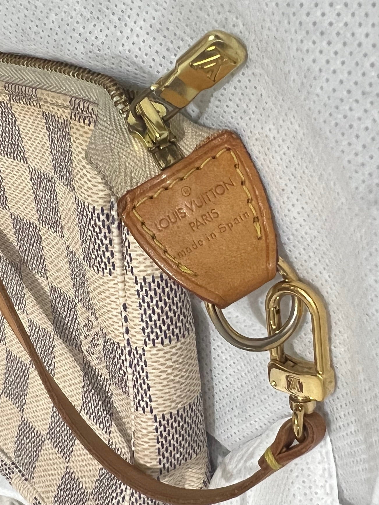 Louis Vuitton Pochette Accessories White Damier Azur Bag