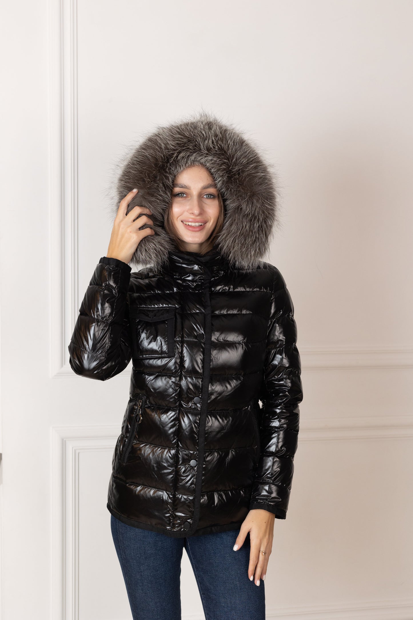 Manteau léger en duvet et fourrure de renard argenté véritable