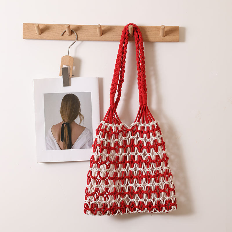 Summer Straw Woven Bag With Lace Up Pattern Suitable For Women Beach Vacation Beach Bag