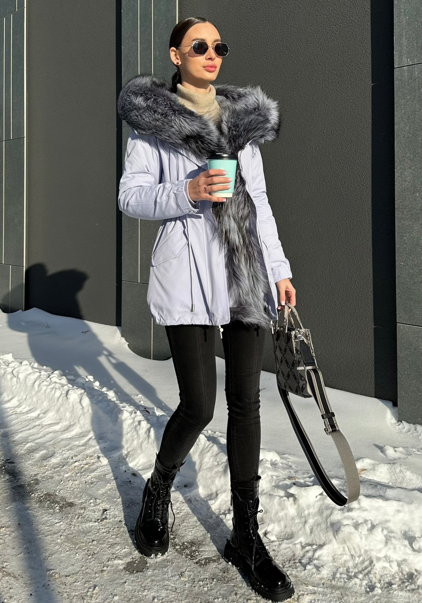 Parka isolée en fourrure de lapin et fourrure de renard argenté véritable