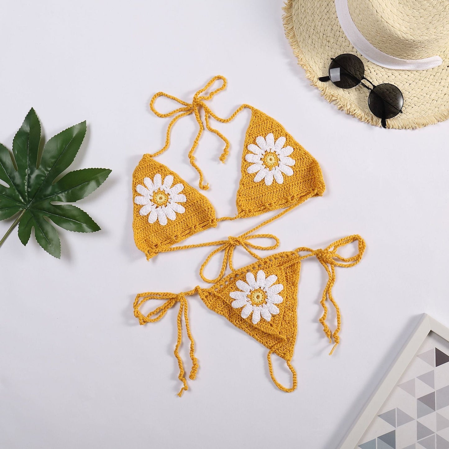 Vacation Hand Crocheting Woven Sexy Split Swimsuit Daisy Beach Bikini Set