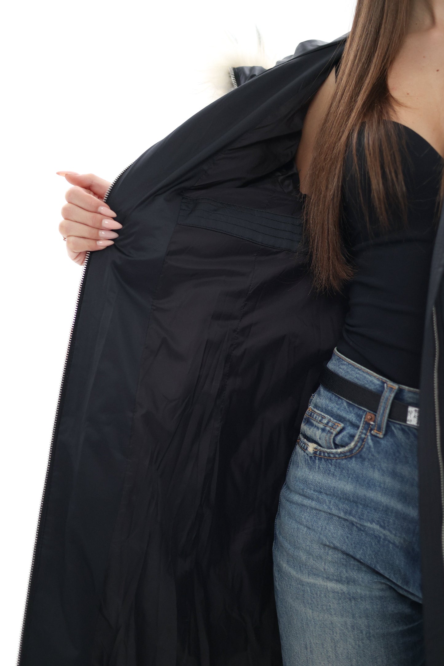 Manteau en duvet avec bordure en fourrure véritable