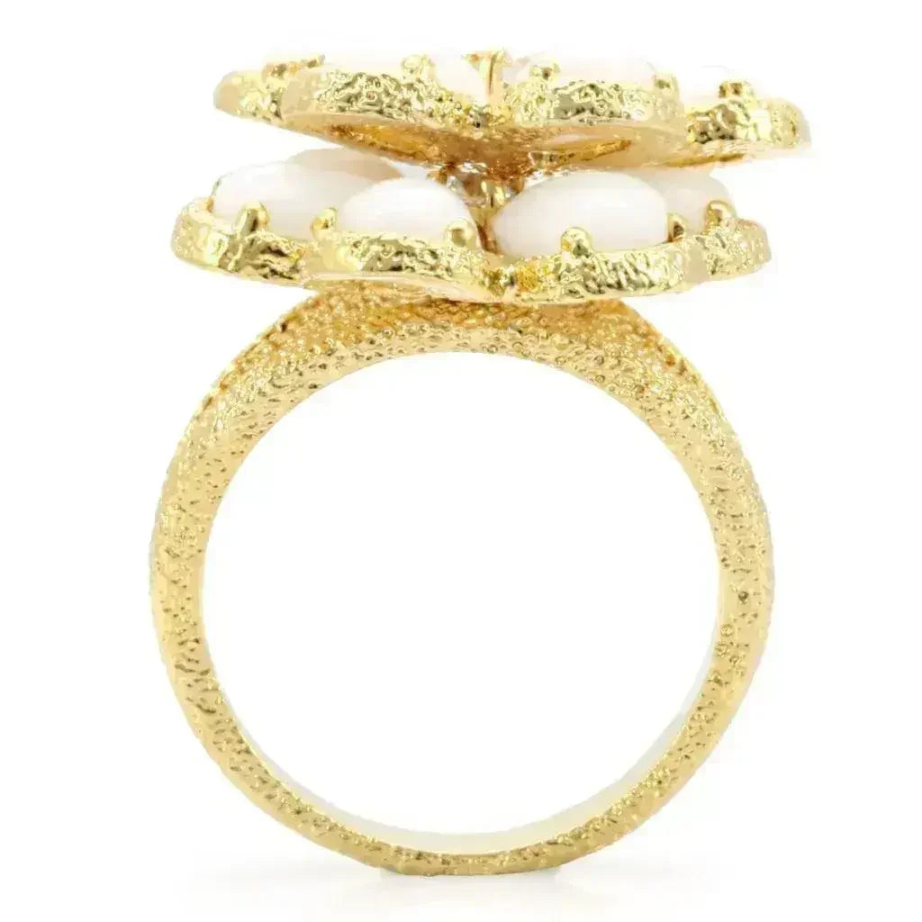 1W045 Gold Brass Ring – White Synthetic Glass Solitaire