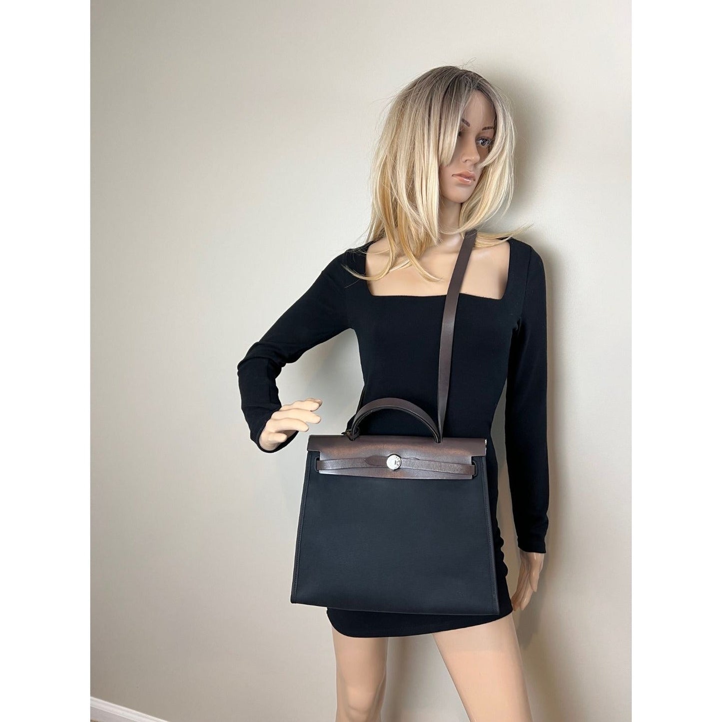 Hermes Toile vache Hunter Herbag zip 31 PM Black Ebene Shoulder Bag