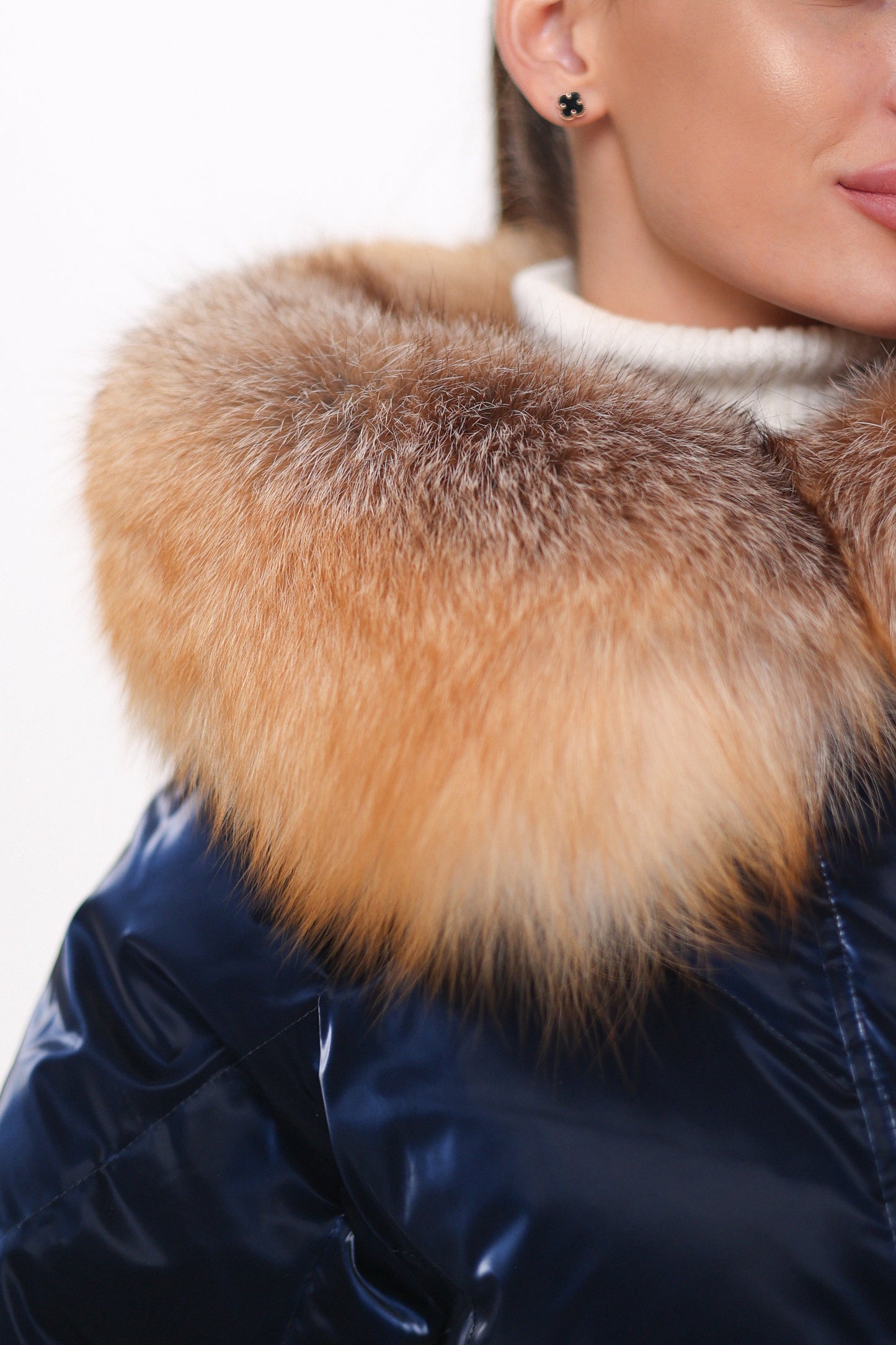 Parka en vinyle véritable garnissage en duvet de renard roux de qualité supérieure