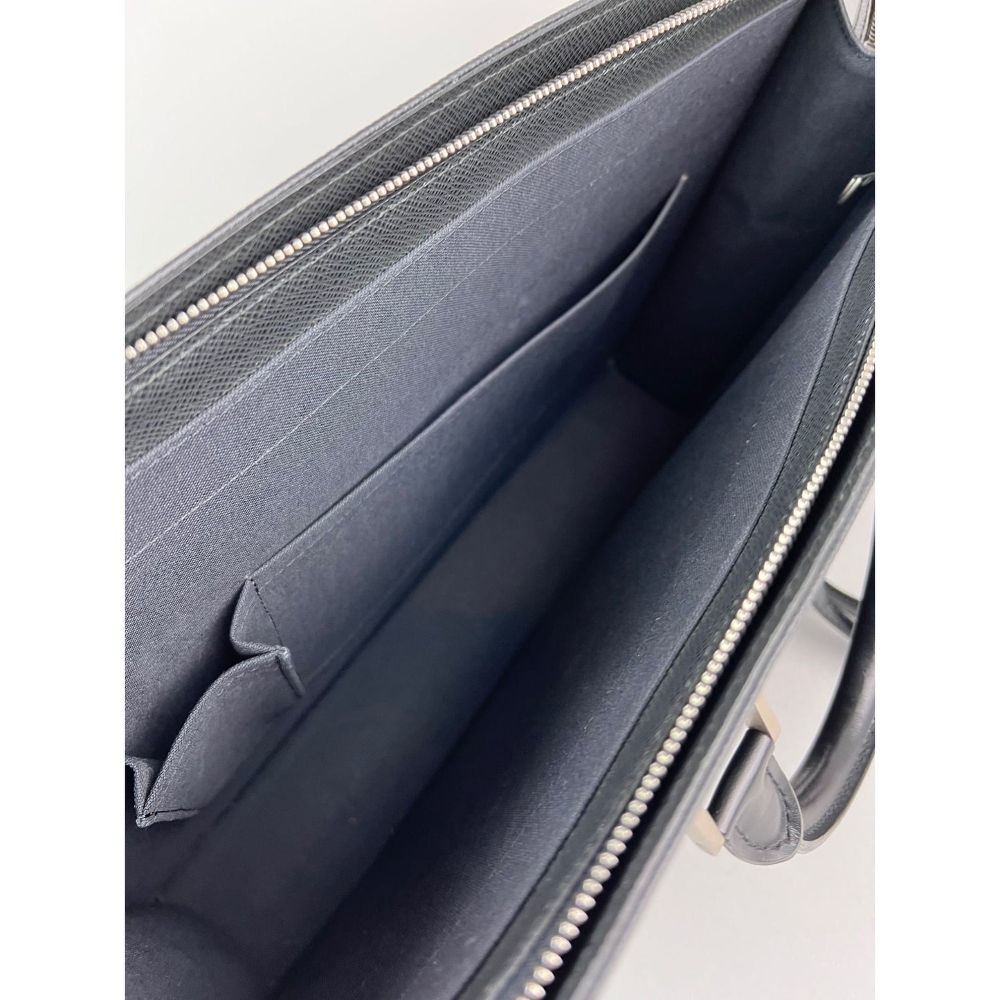 Louis Vuitton Taiga Lozan Ardoise Black Leather Briefcase Men