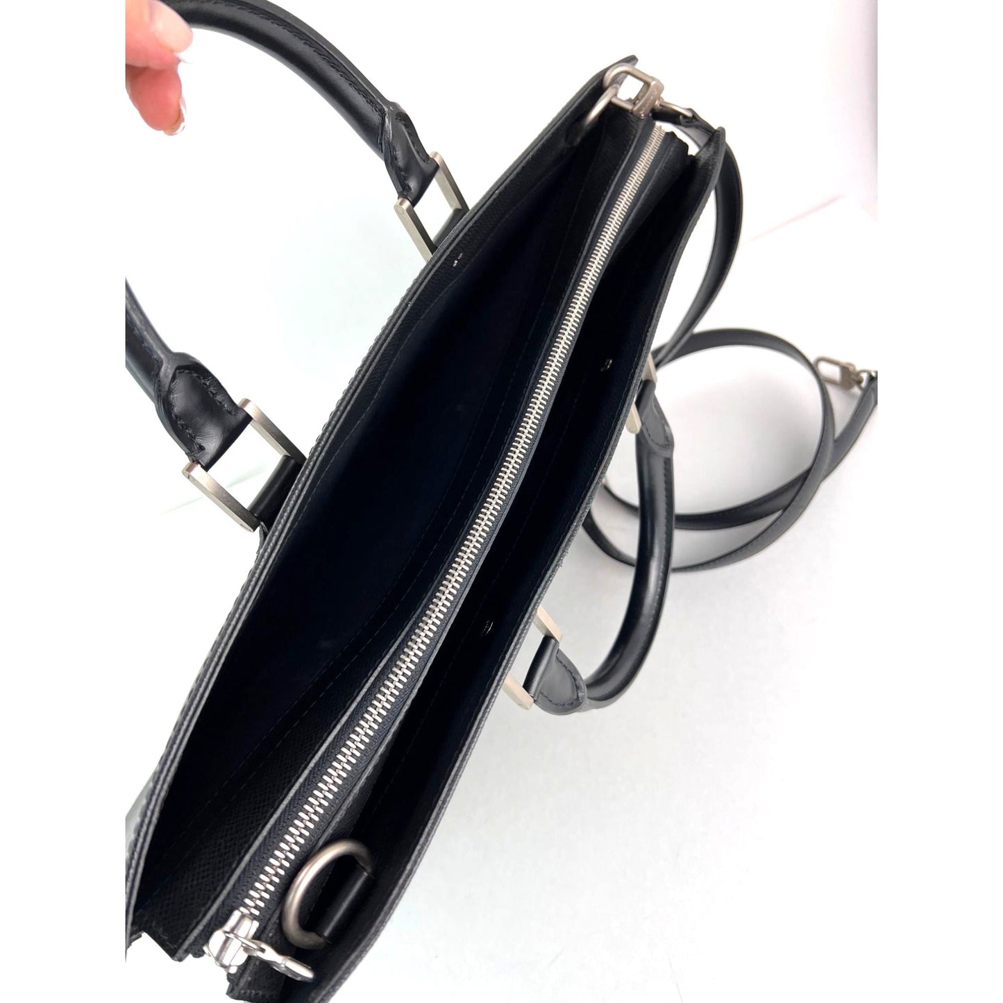 Louis Vuitton Taiga Lozan Ardoise Black Leather Briefcase Men