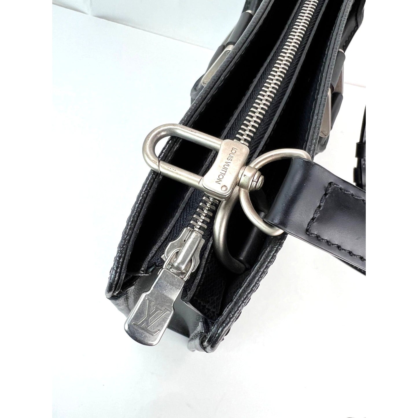 Louis Vuitton Taiga Lozan Ardoise Black Leather Briefcase Men