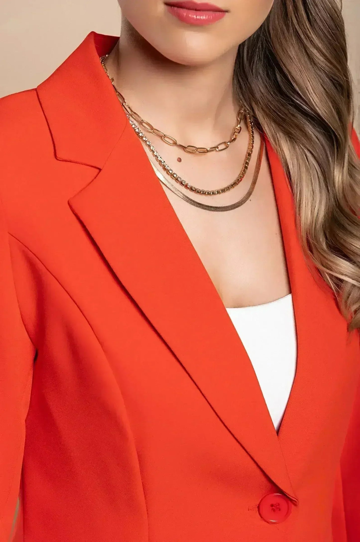 Blazer s klasičnim ovratnikom Softina, rdeč