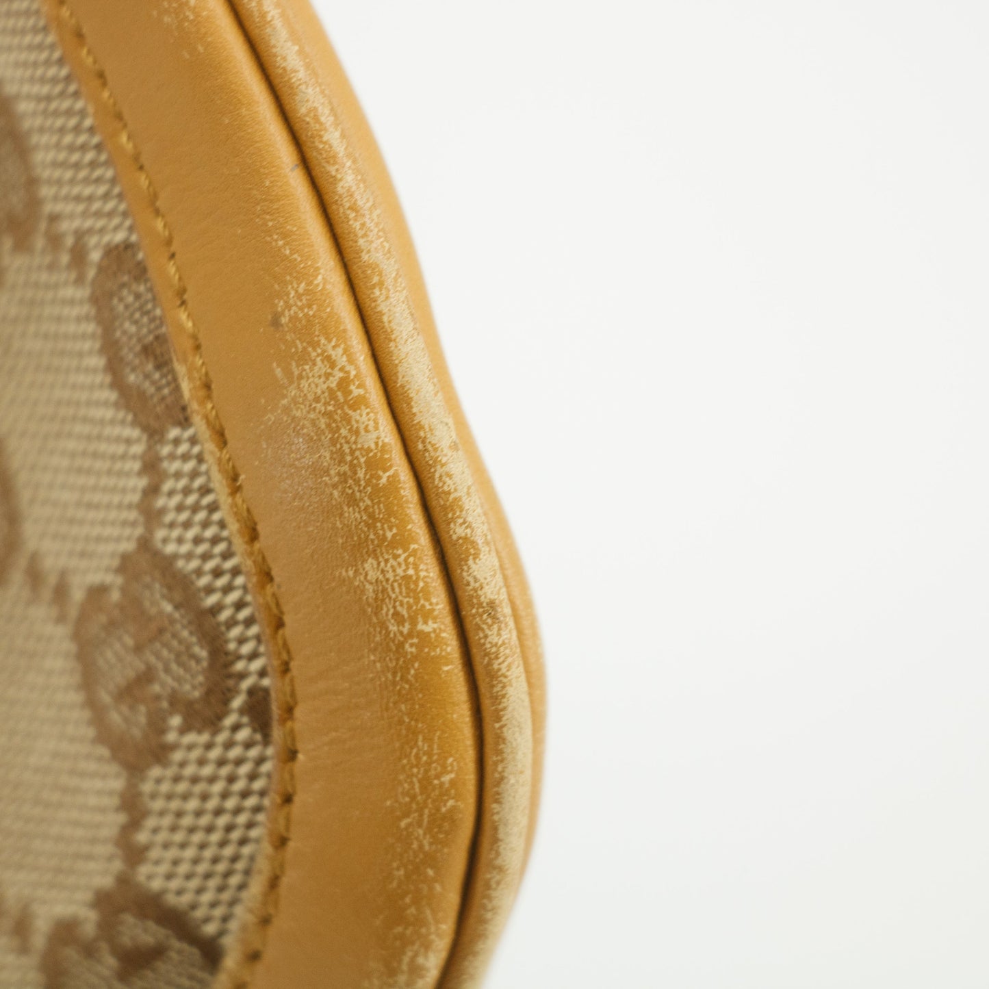 Gucci GG Canvas Beige One Shoulder Bag #3551