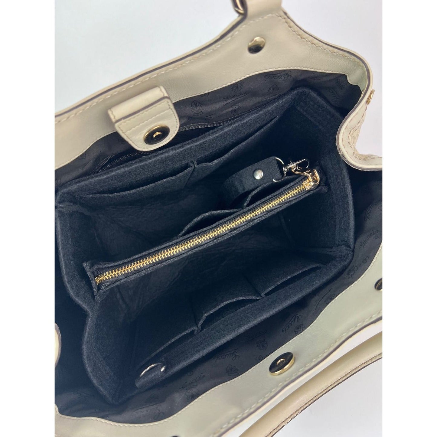 Gucci Sukey Medium Guccissima Leather Mystic White Tote