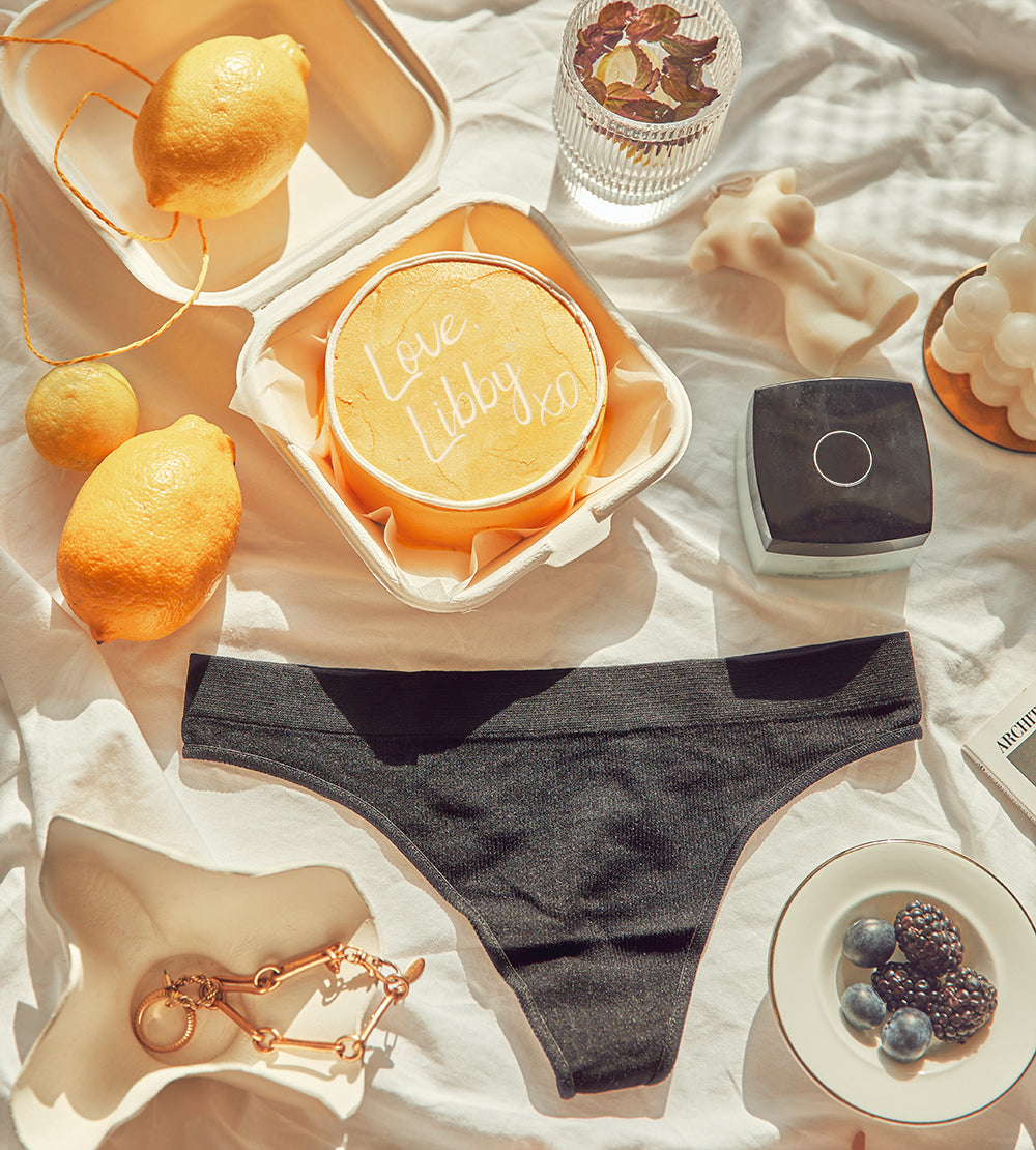 Seamless Ribbed Tag Free Thong