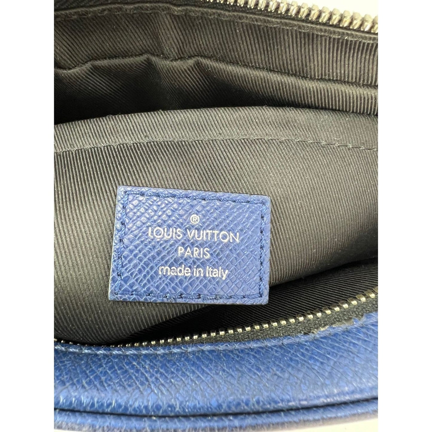LOUIS VUITTON Taigarama Outdoor Blue Messenger Bag