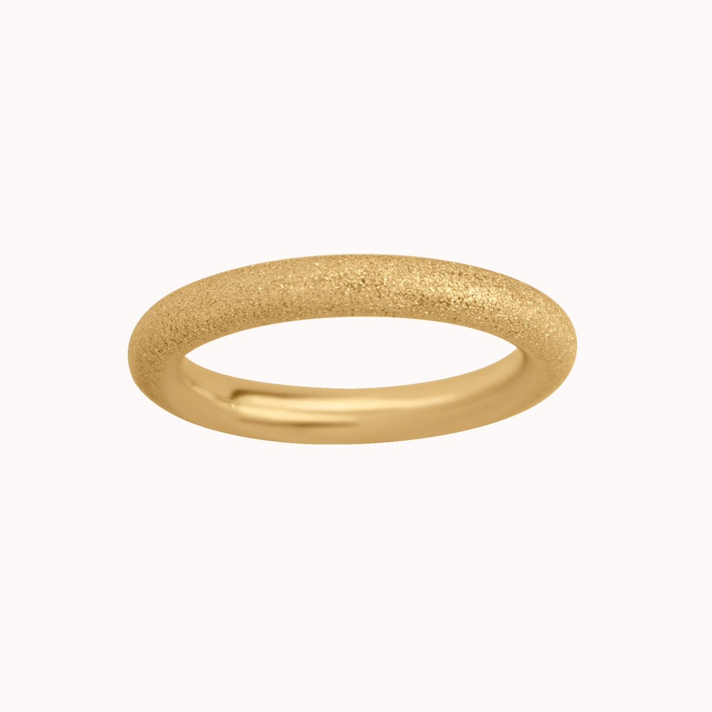 Anneau épais en poussière d'étoile