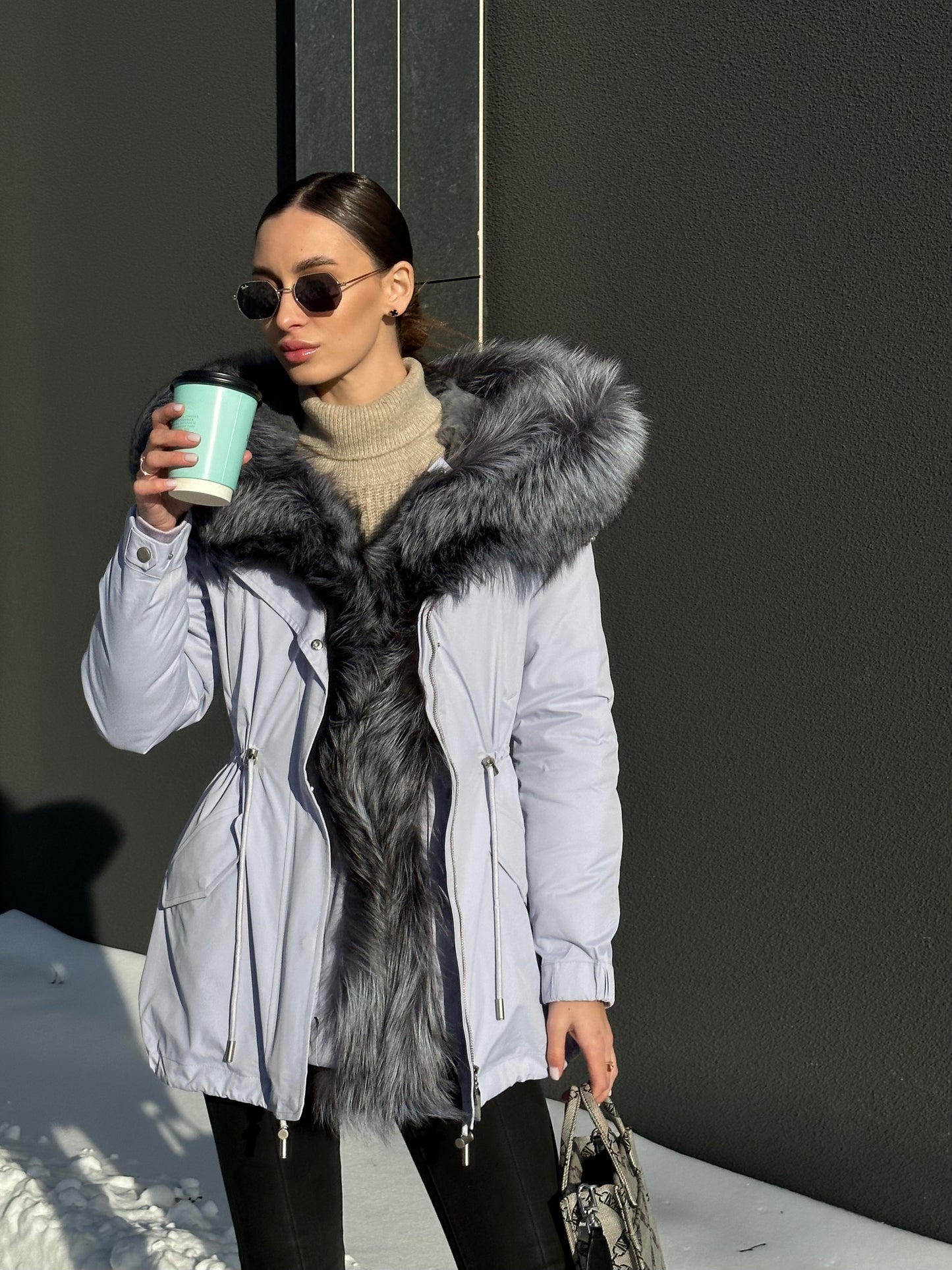 Parka isolée en fourrure de lapin et fourrure de renard argenté véritable