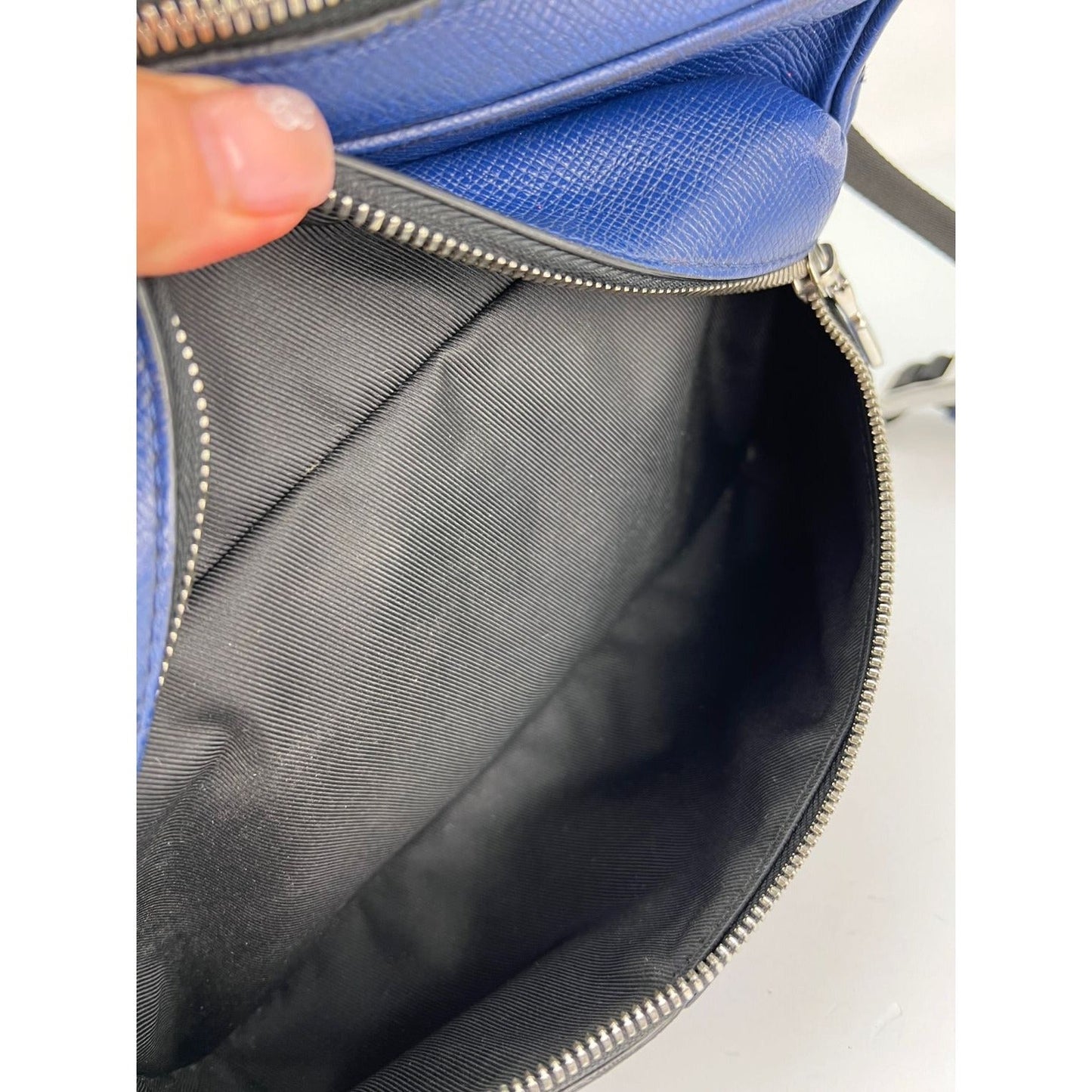 LOUIS VUITTON Taigarama Outdoor Blue Messenger Bag
