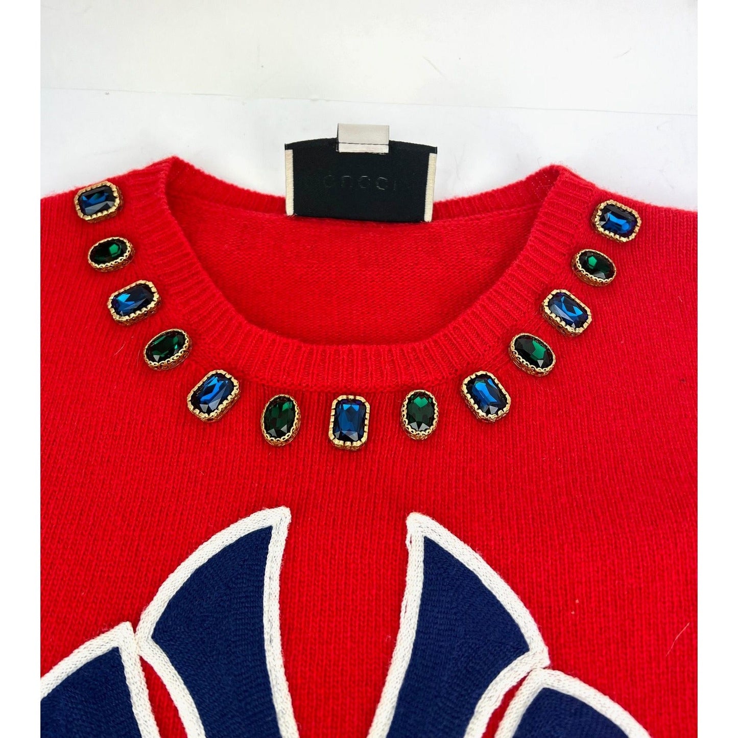 Pull en laine rouge Gucci pour femme avec logo NY Yankees