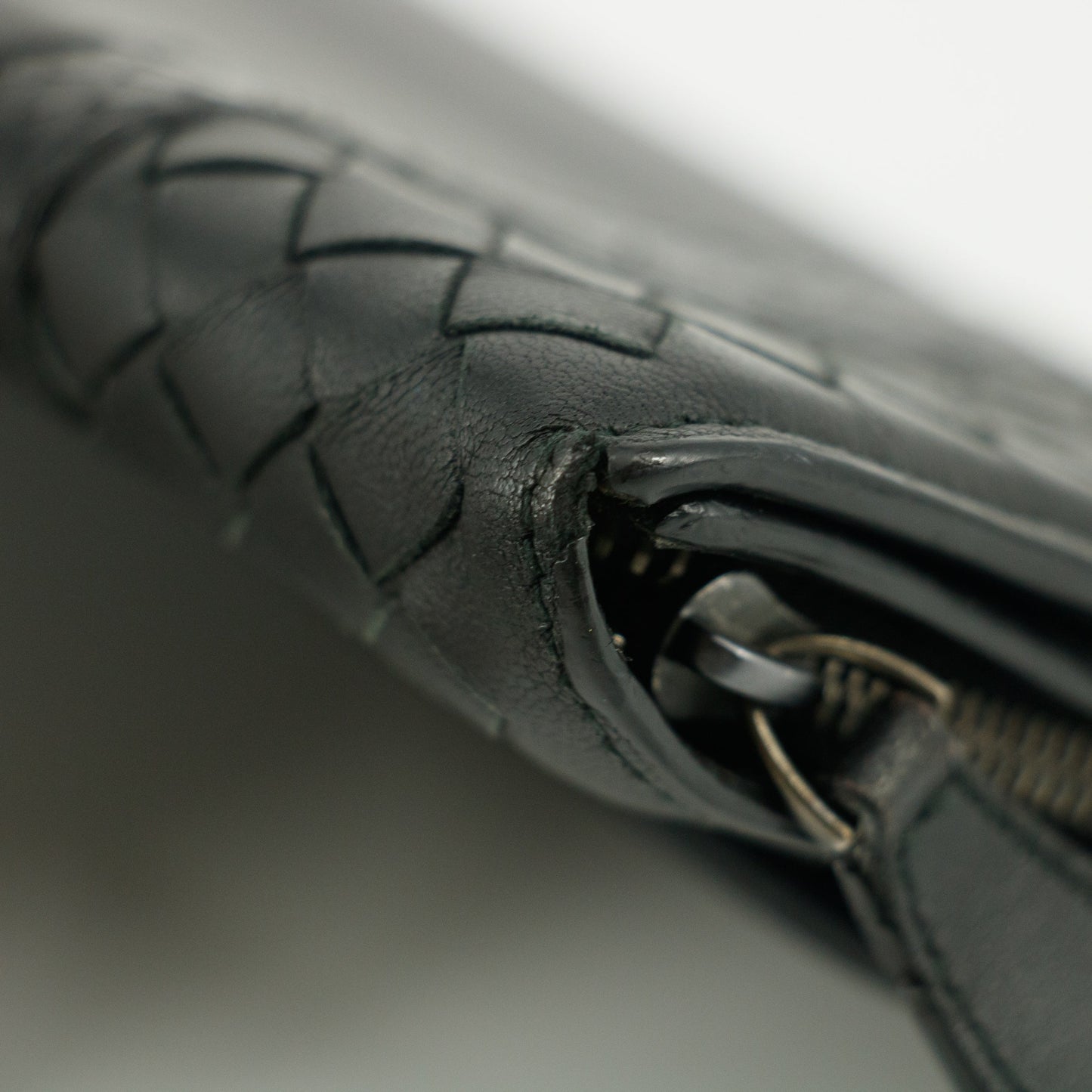 Bottega Veneta Intrecciato Black Bifold Long Wallet #5197