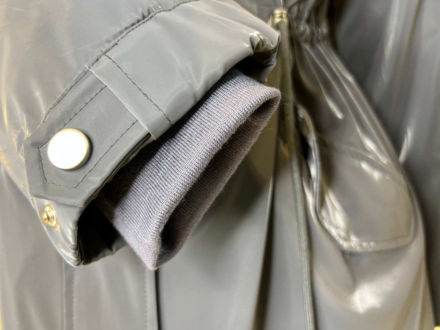 Parka isolée en véritable renard argenté avec capuche entièrement doublée et lapin