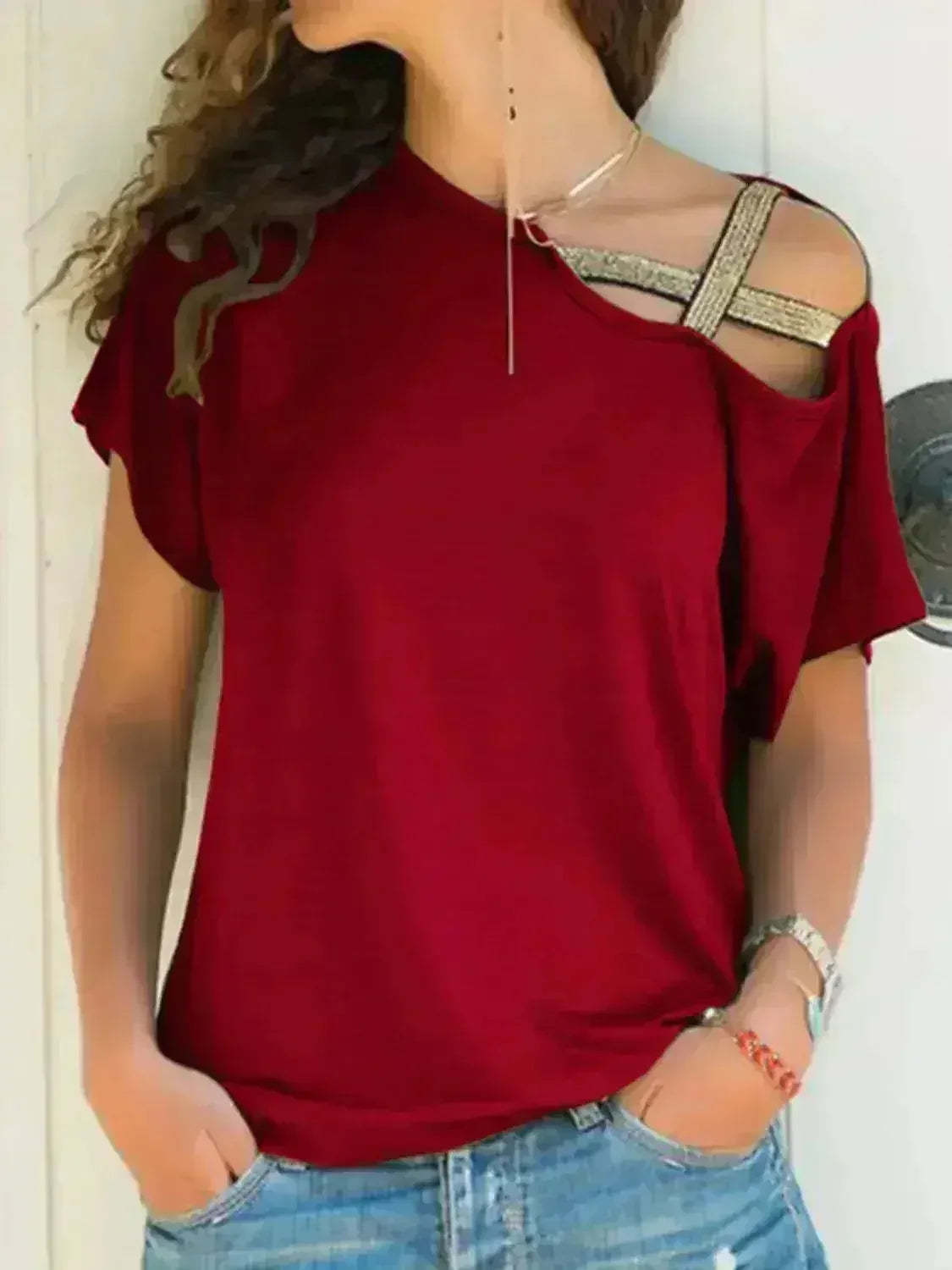 Asymmetrical Neck T-Shirt – Modern Basic with Edge