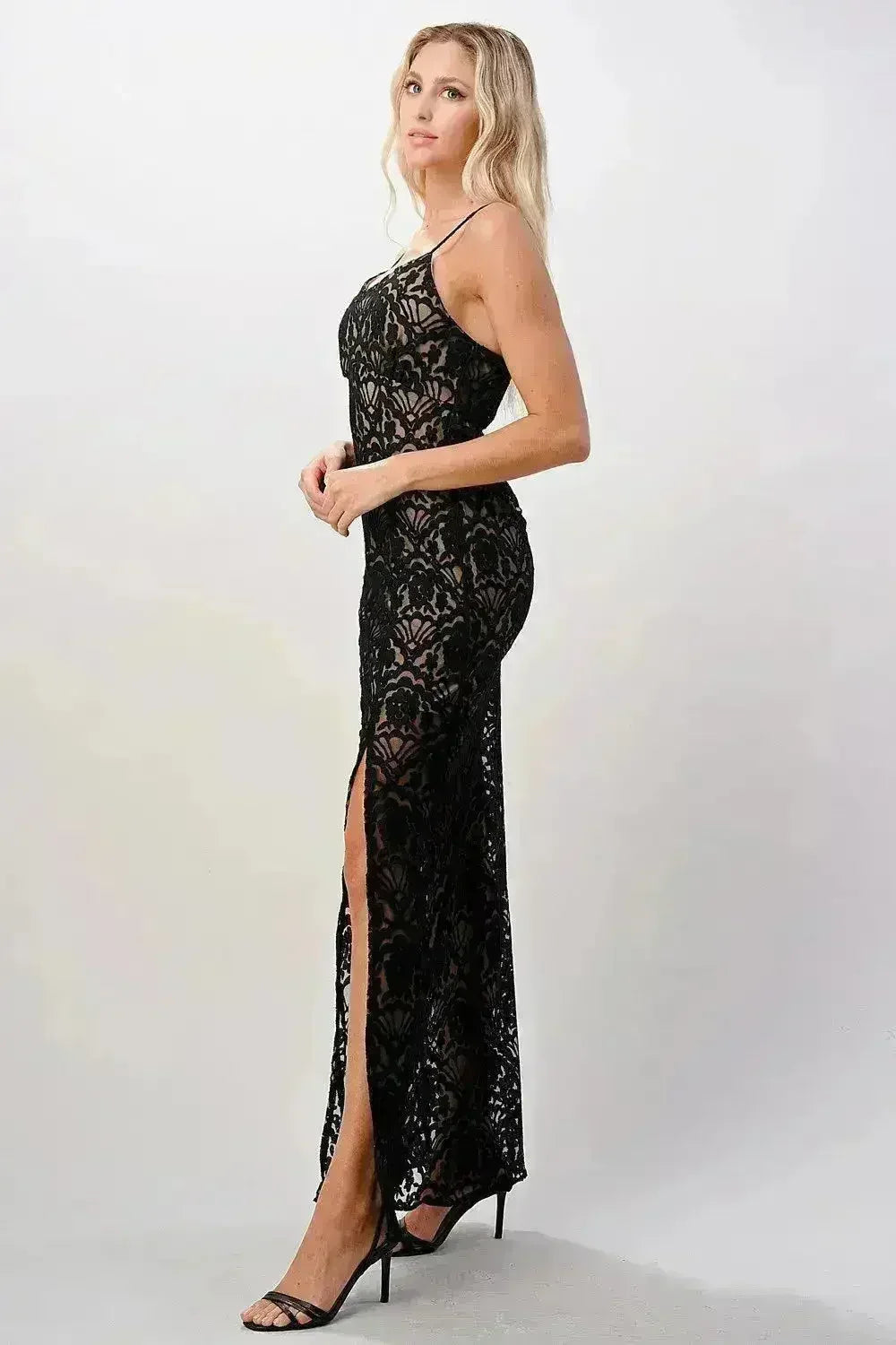 Black Lace Maxi Dress with Front Slit Elegant - Femstylo