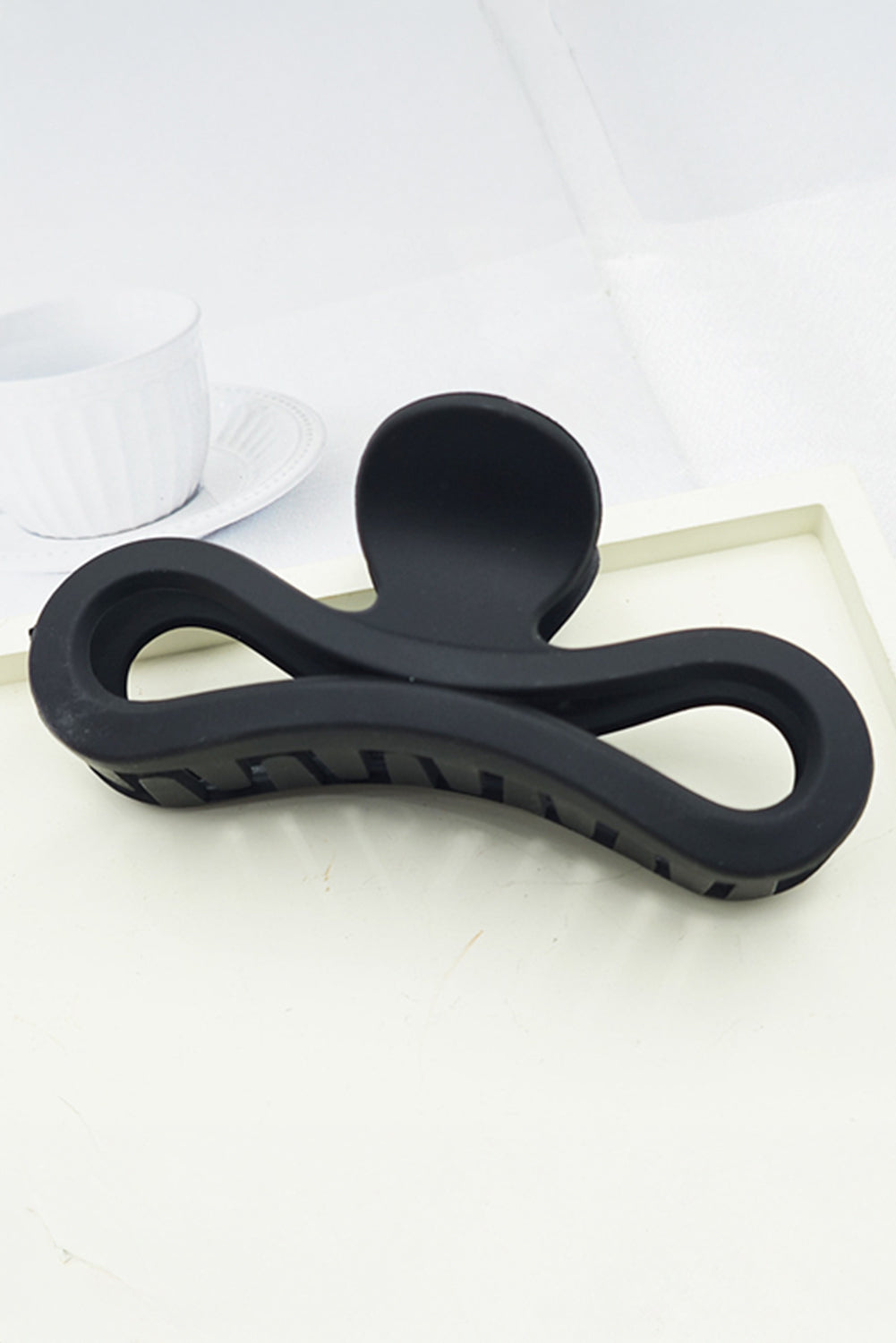 Black Wave Shape Matte Hair Claw Clip