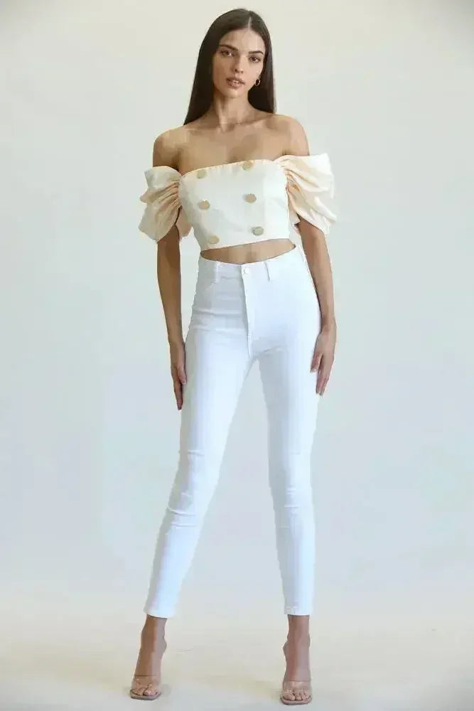 Off the Shoulder Summer Tops – Stylish & Chic for Every Occasion