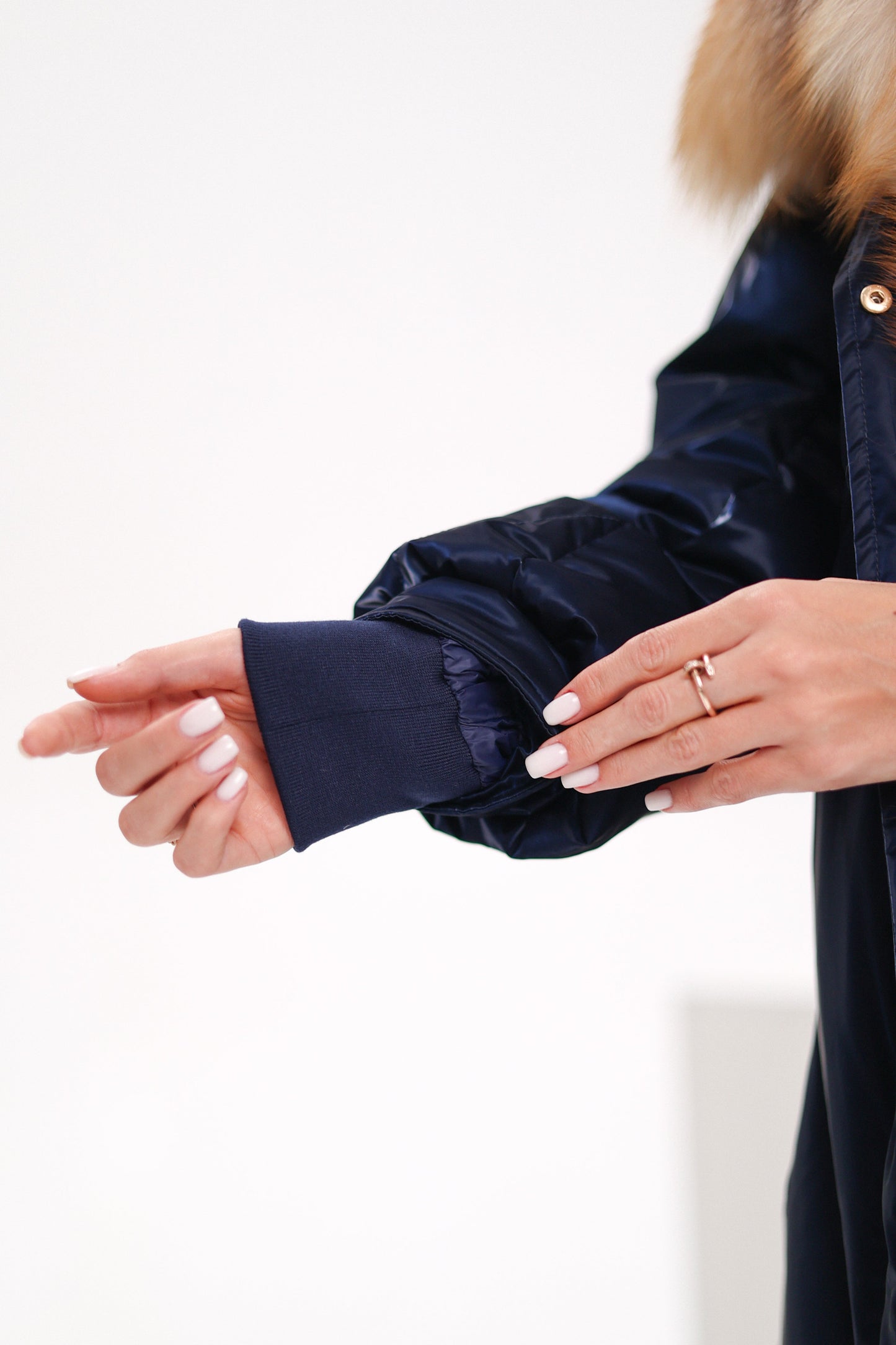 Parka en vinyle véritable garnissage en duvet de renard roux de qualité supérieure