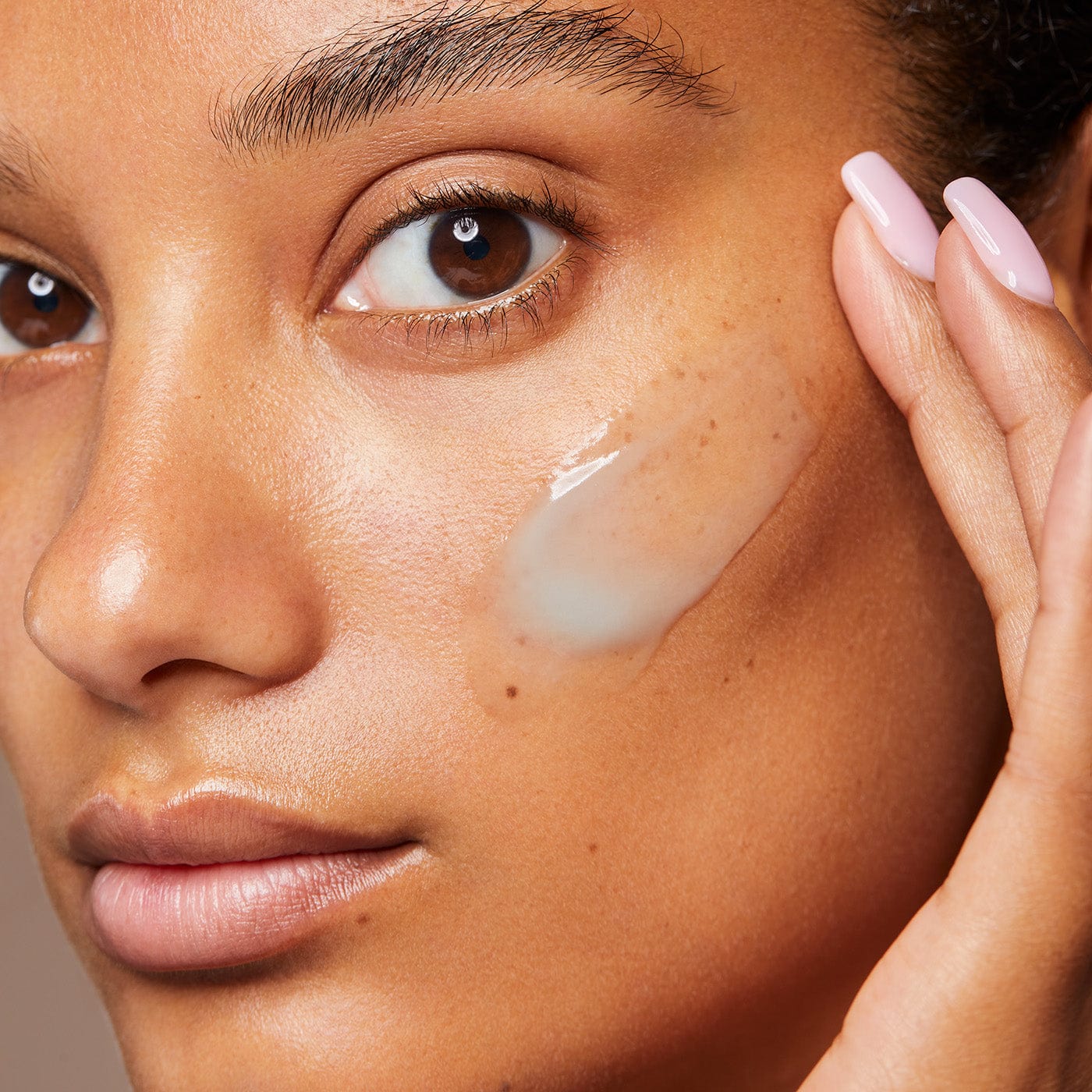 Clarins Hydra-Essentiel Matte Gel Moisturizer - Hyaluronic Acid 75 ml