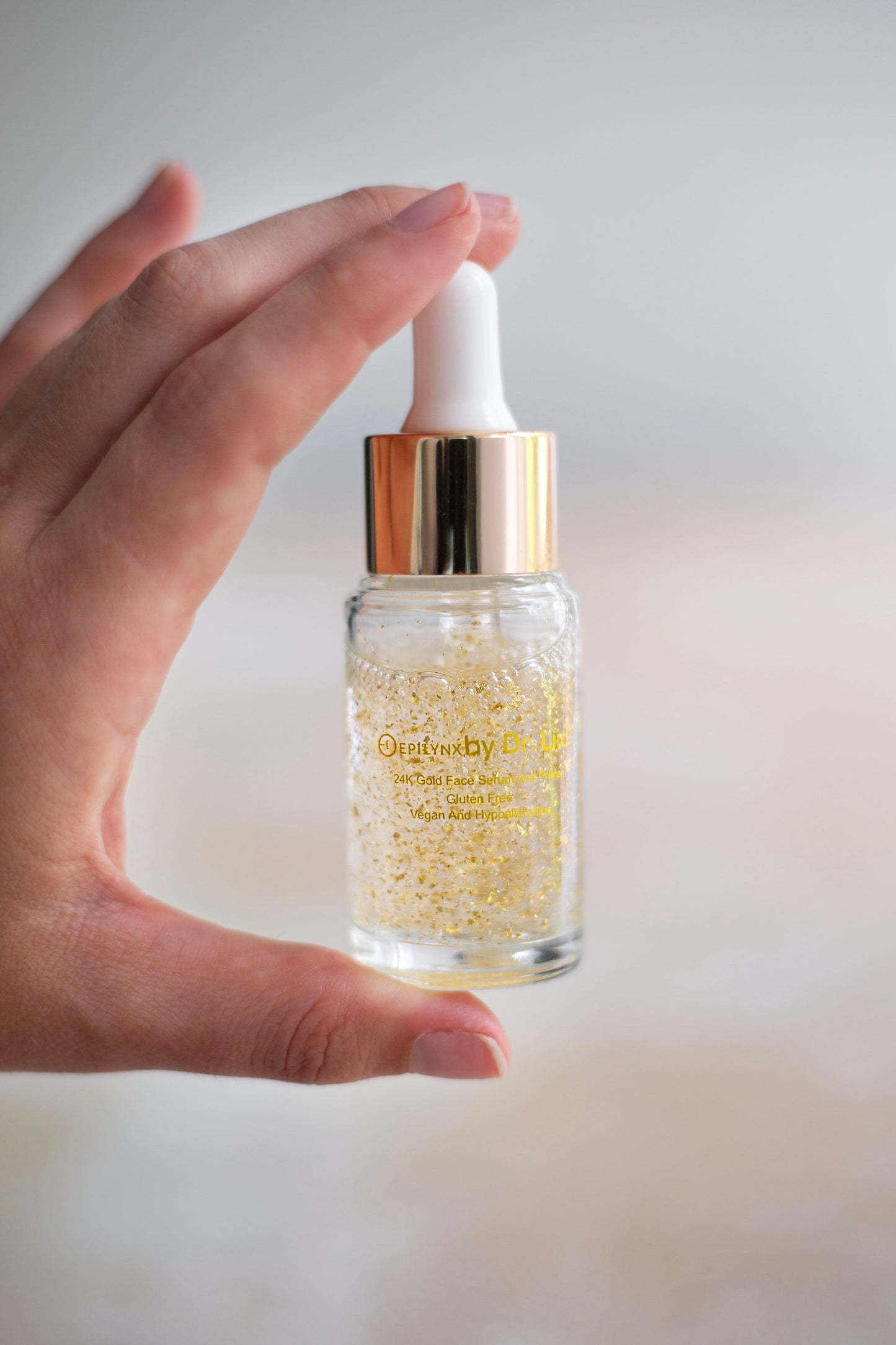 24K Gold Radiance Concentrate Serum – Vegan, Gluten-Free Hydrating & Illuminating Formula