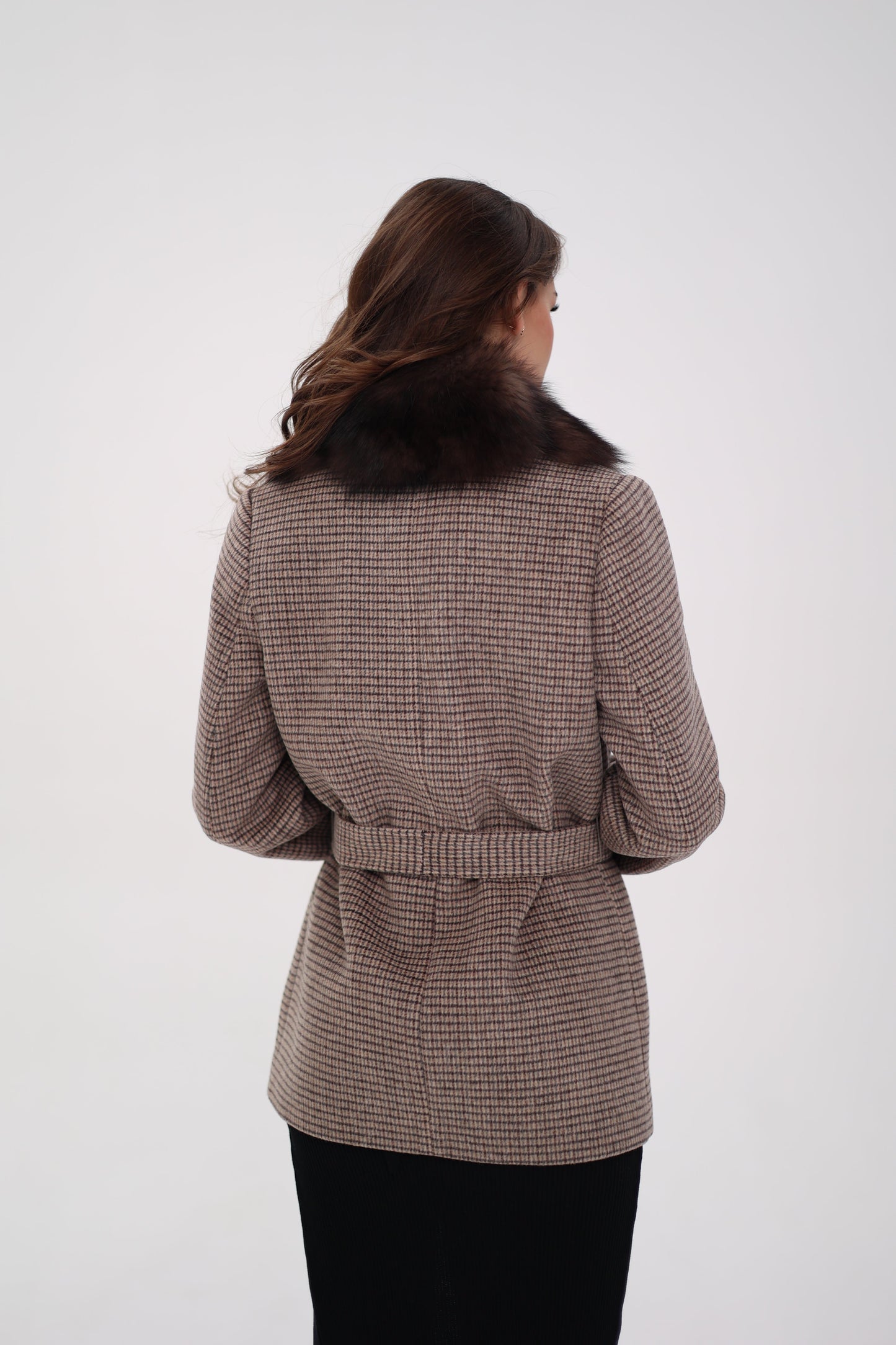 Manteau en véritable fourrure de renard polaire et laine vierge beige foncé