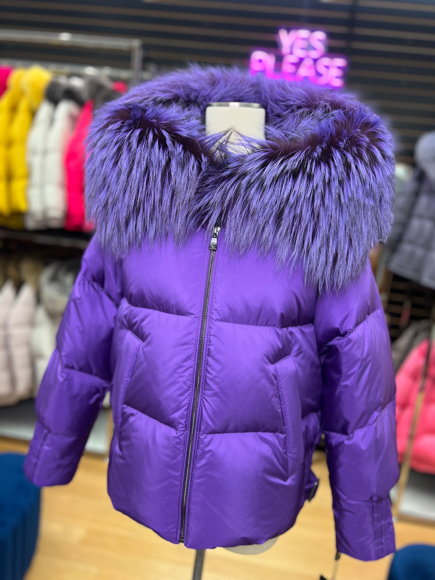 Parka en duvet et fourrure de renard argenté véritable