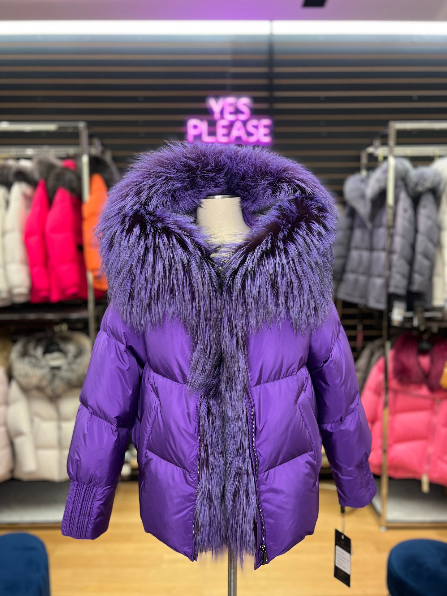 Parka en duvet et fourrure de renard argenté véritable