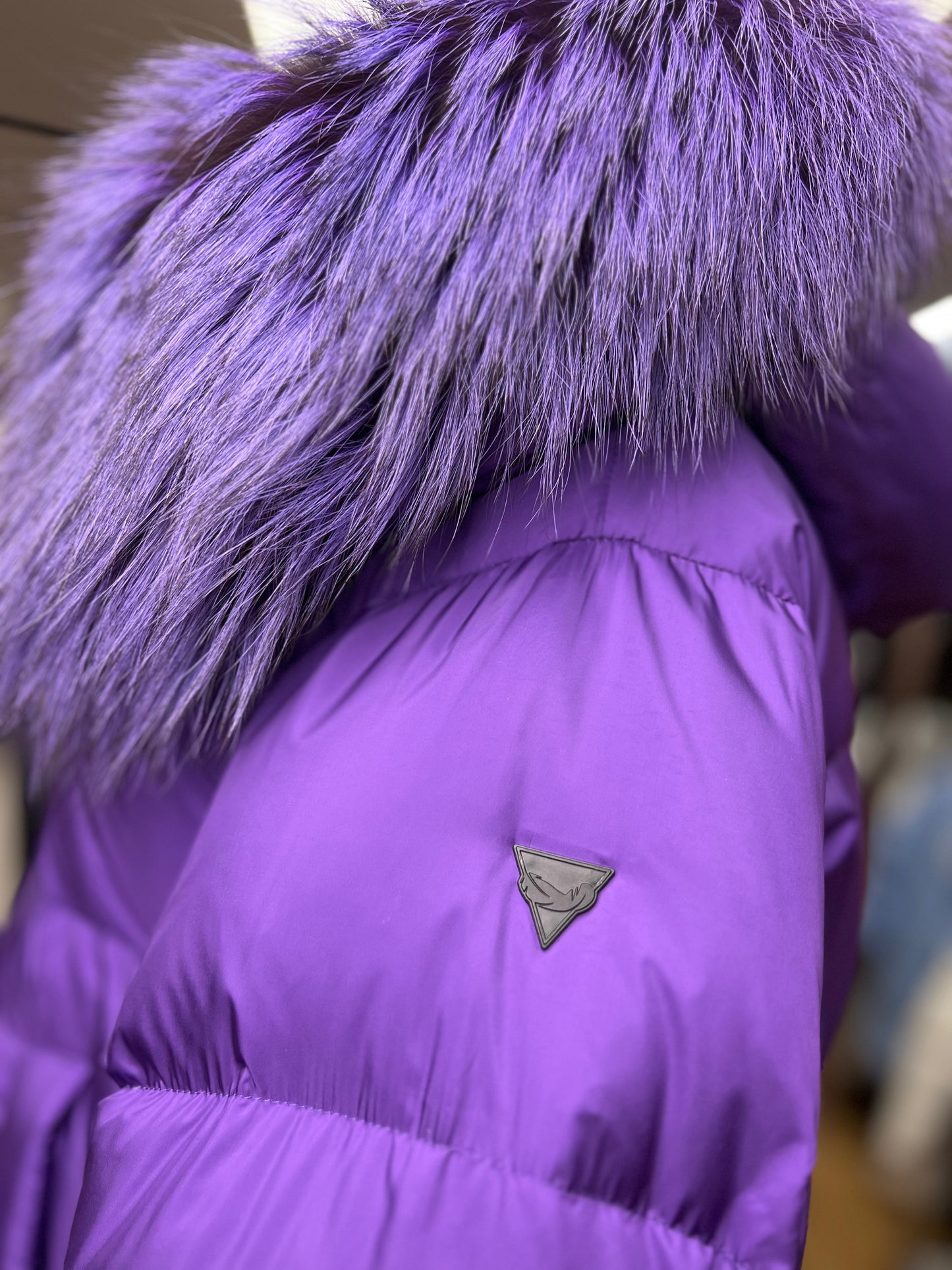 Parka en duvet et fourrure de renard argenté véritable