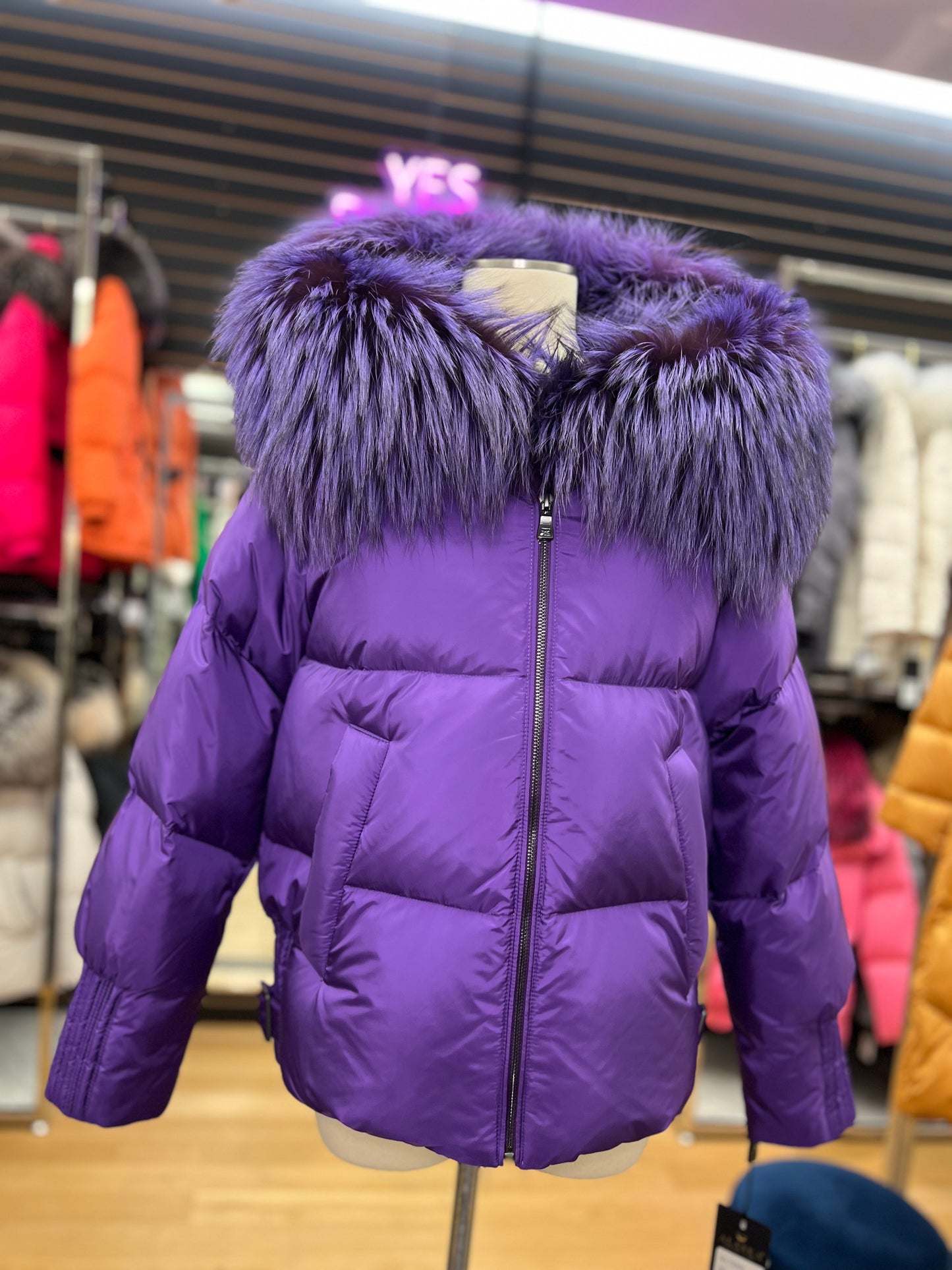 Parka en duvet et fourrure de renard argenté véritable