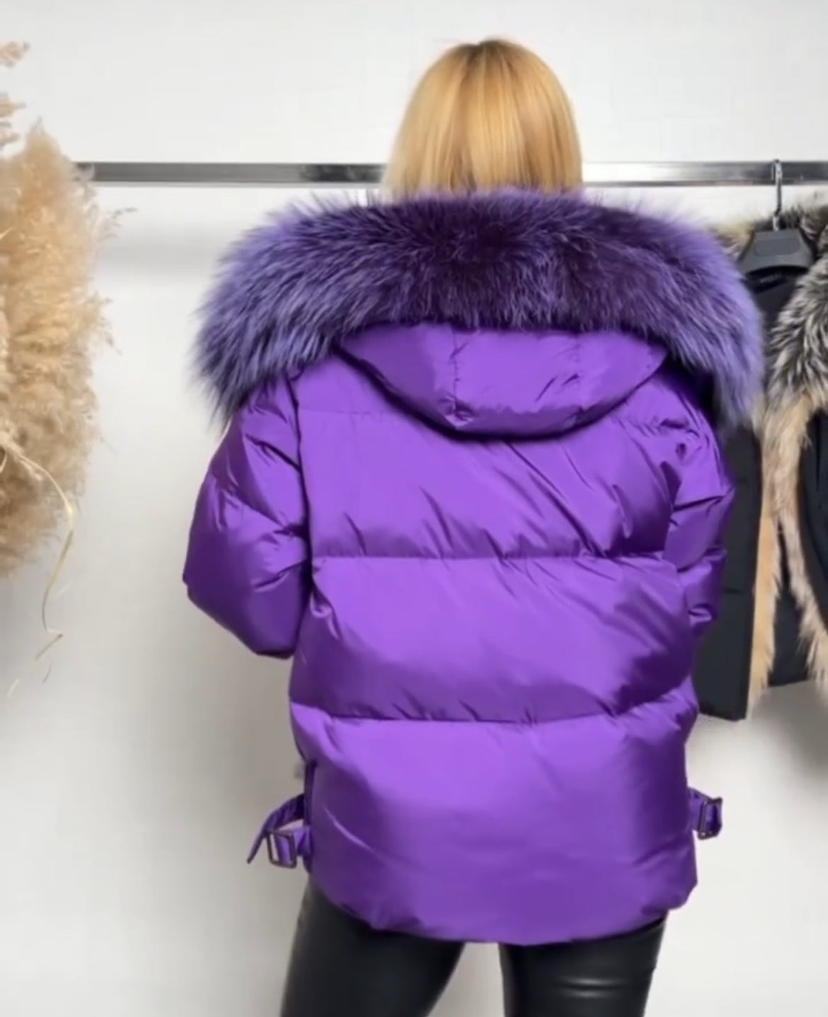 Parka en duvet et fourrure de renard argenté véritable