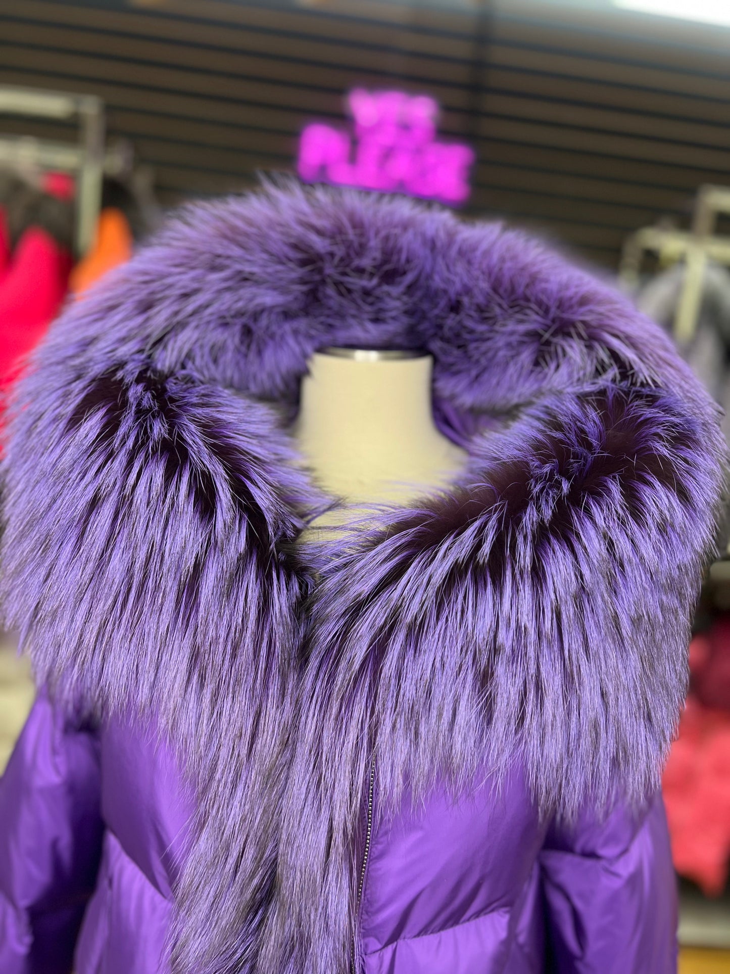 Parka en duvet et fourrure de renard argenté véritable