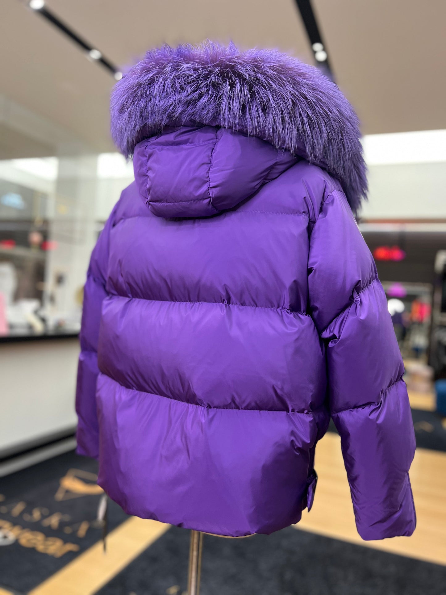 Parka en duvet et fourrure de renard argenté véritable