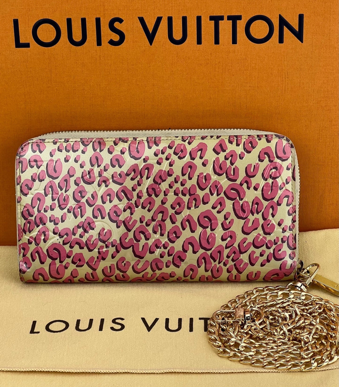 Louis Vuitton Wallet Zippy Stephan Sprouse Vernis Leopard W/Added Chain Crossbody Pre owned