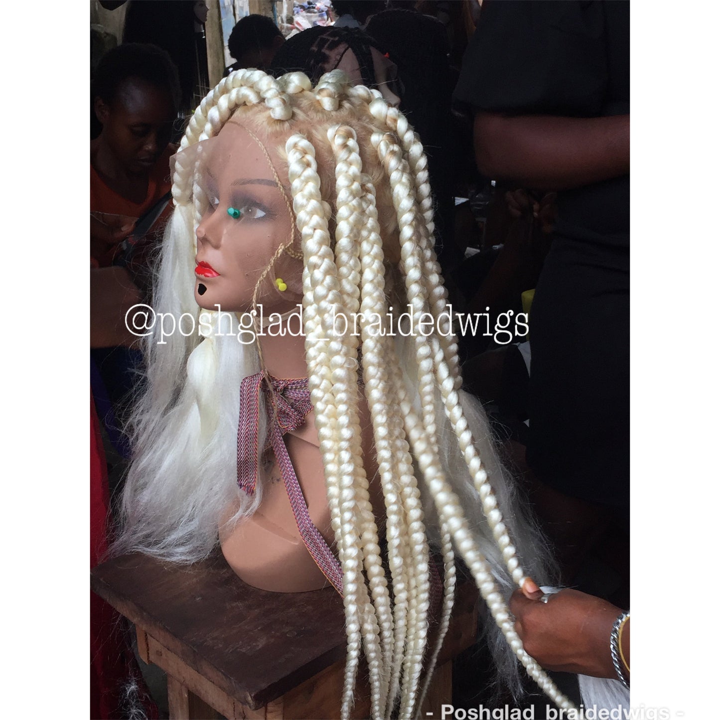 Funki JUMBO BOX BRAID PLATINUM BLONDE. (FULL LACE)