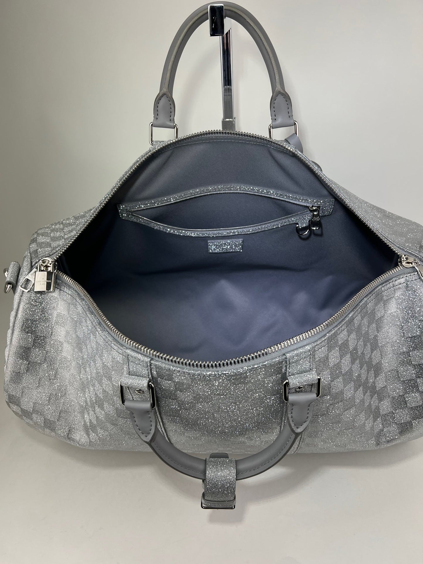 Louis Vuitton Keepall Bandoulière 50B Silver Glitter Damier Pattern Duffle Bag Preowned