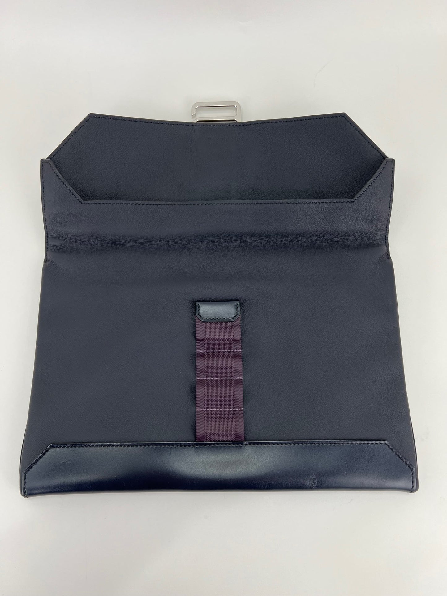 HERMÈS Messenger Cityslide Pouch Evercolor Leather Indigo Blue Clutch Preowned