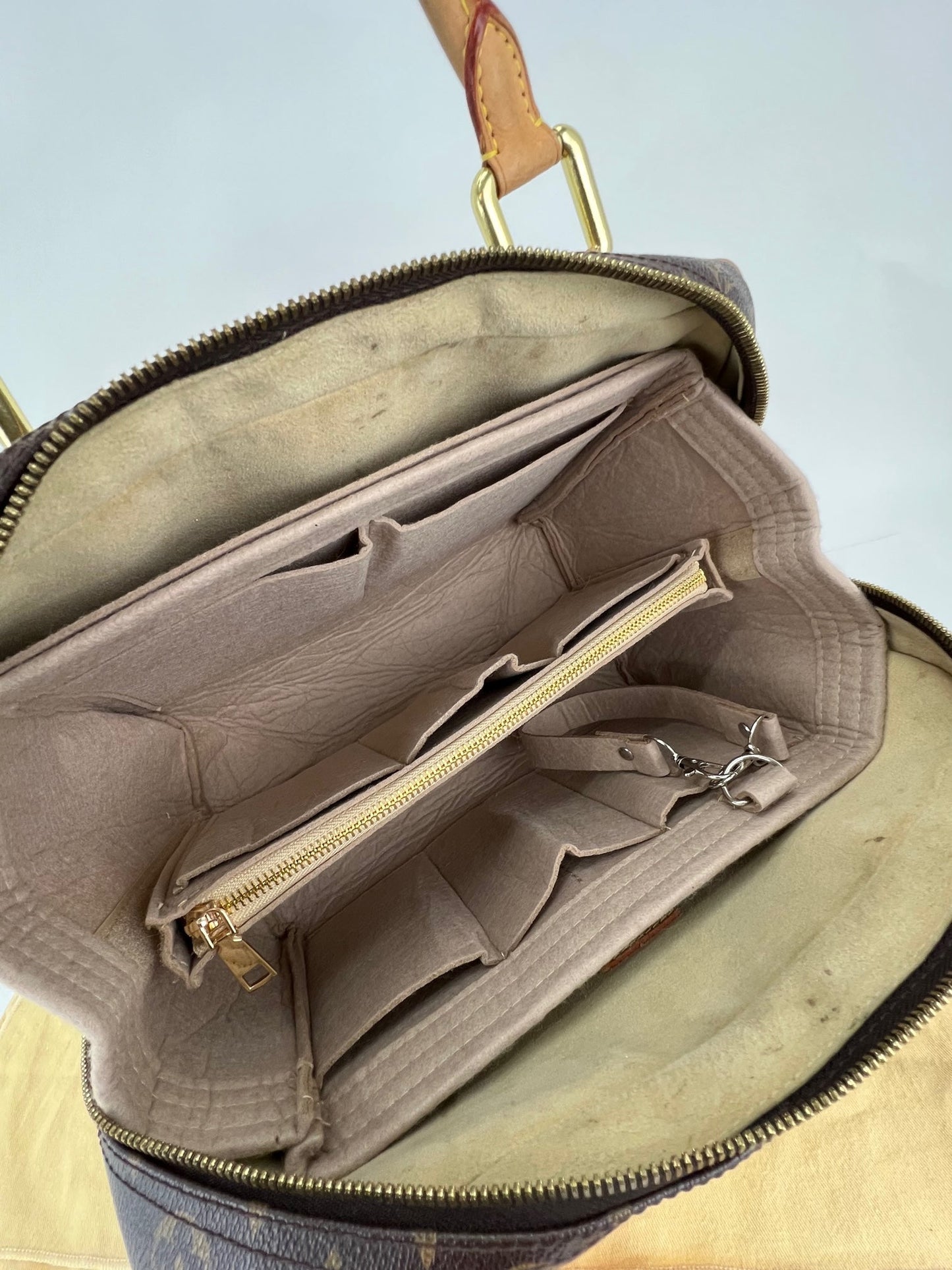 Louis Vuitton Manhattan GM Monogram Canvas Shoulder Hand bag Preowned