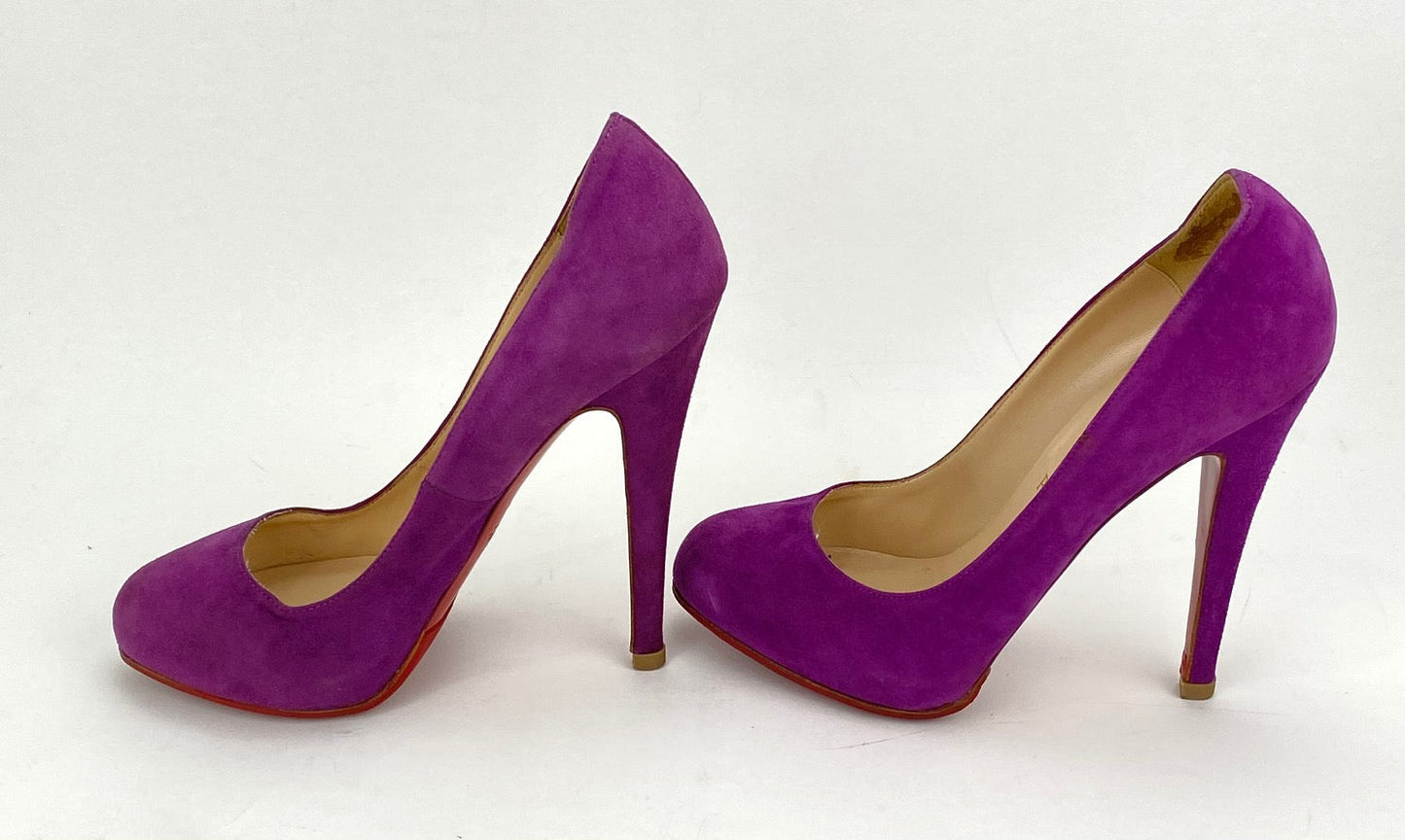 Escarpins à talons Christian Louboutin en daim violet, pointure 37