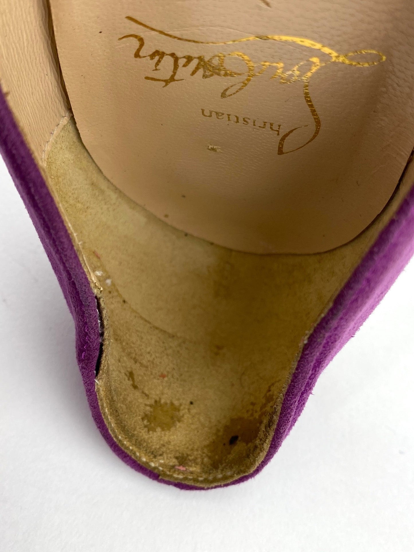 Escarpins à talons Christian Louboutin en daim violet, pointure 37