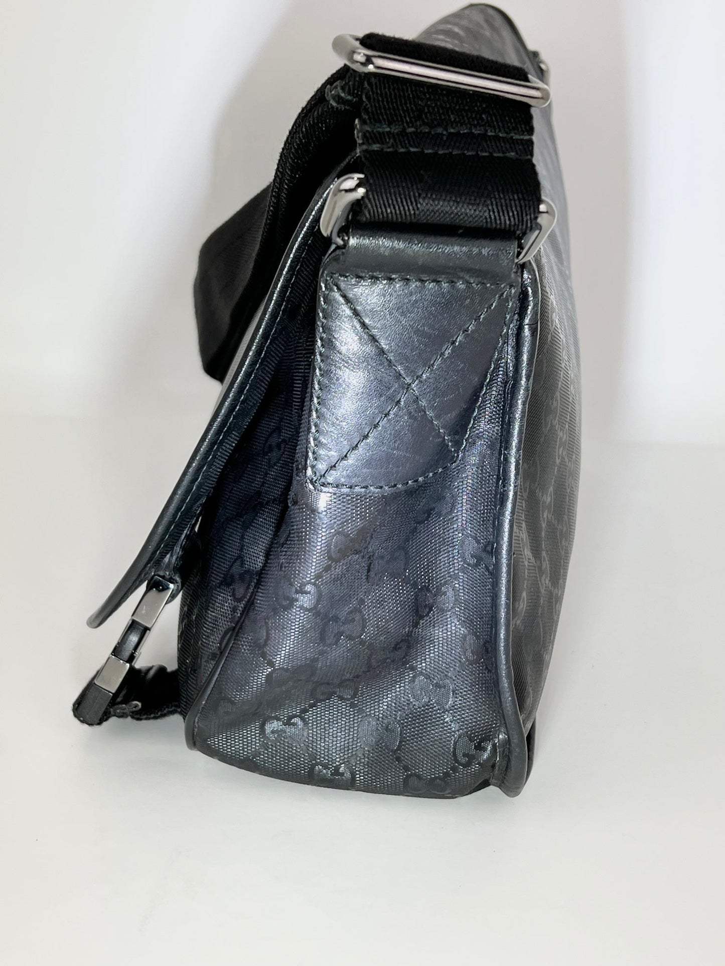 Gucci Men's Messenger GG Supreme Canvas Double Buckle Flap Crossbody Men's Bag Preowned