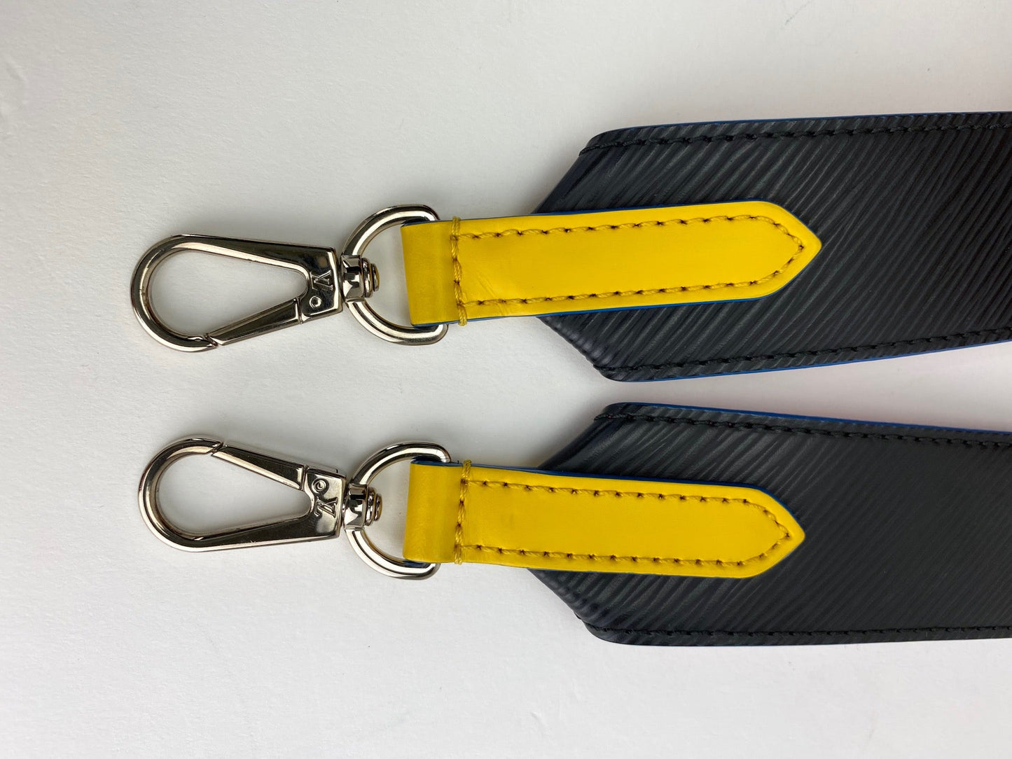 LOUIS VUITTON Epi Bandouliere Leather Shoulder Strap Black Pink Yellow