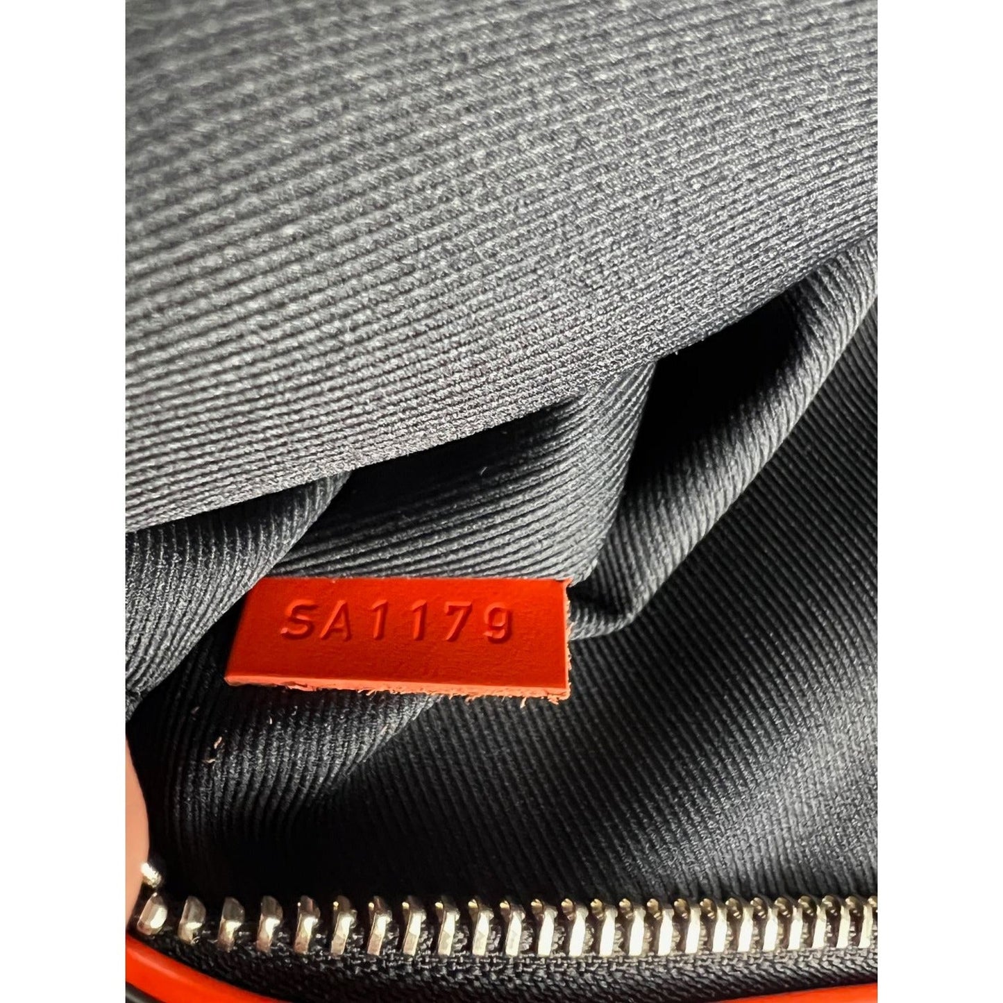 Louis Vuitton Damier Colbart orange Race Discovery Bumbag Sling Bag